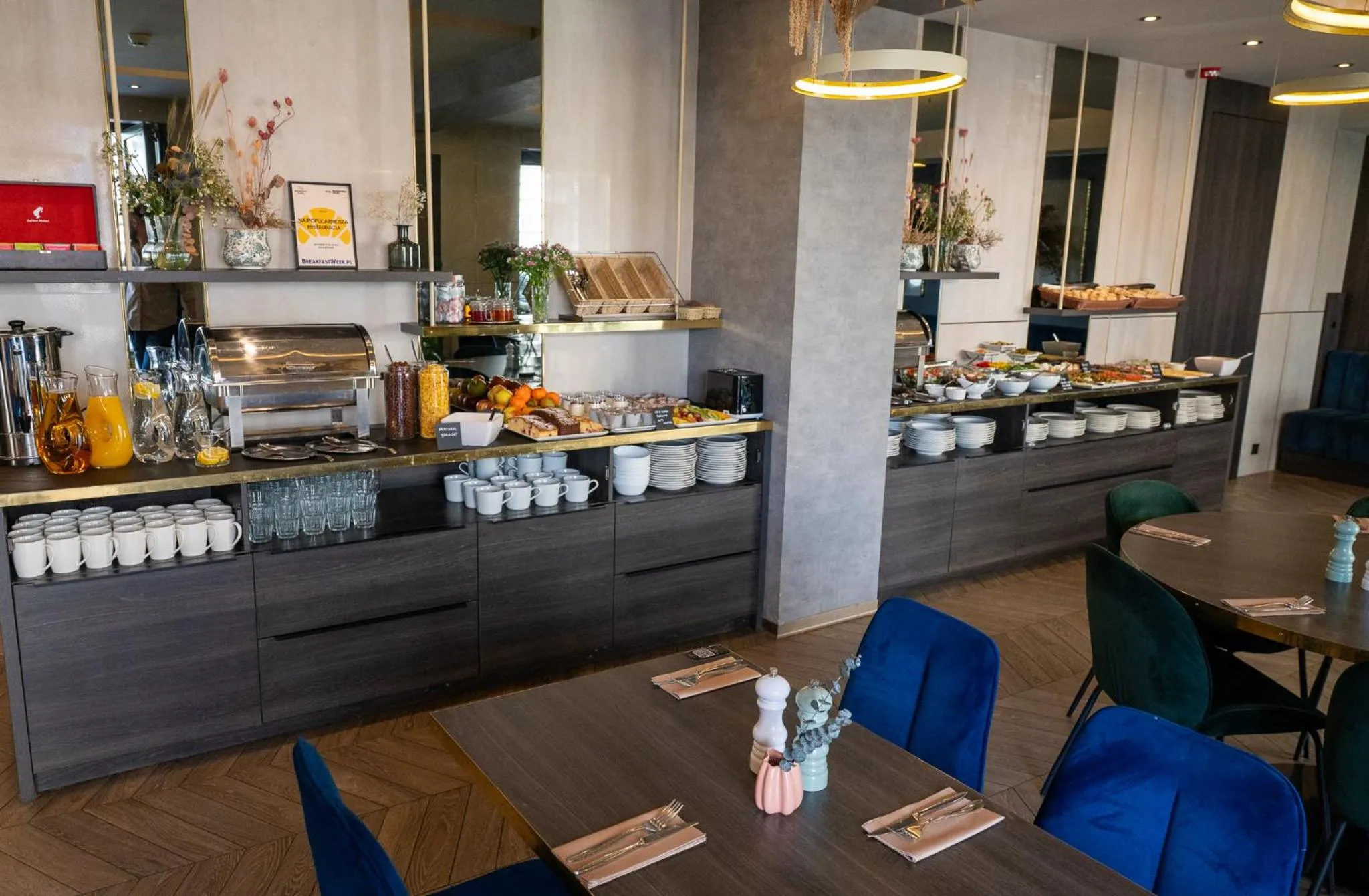 Buffet breakfast in Hotel Atrium