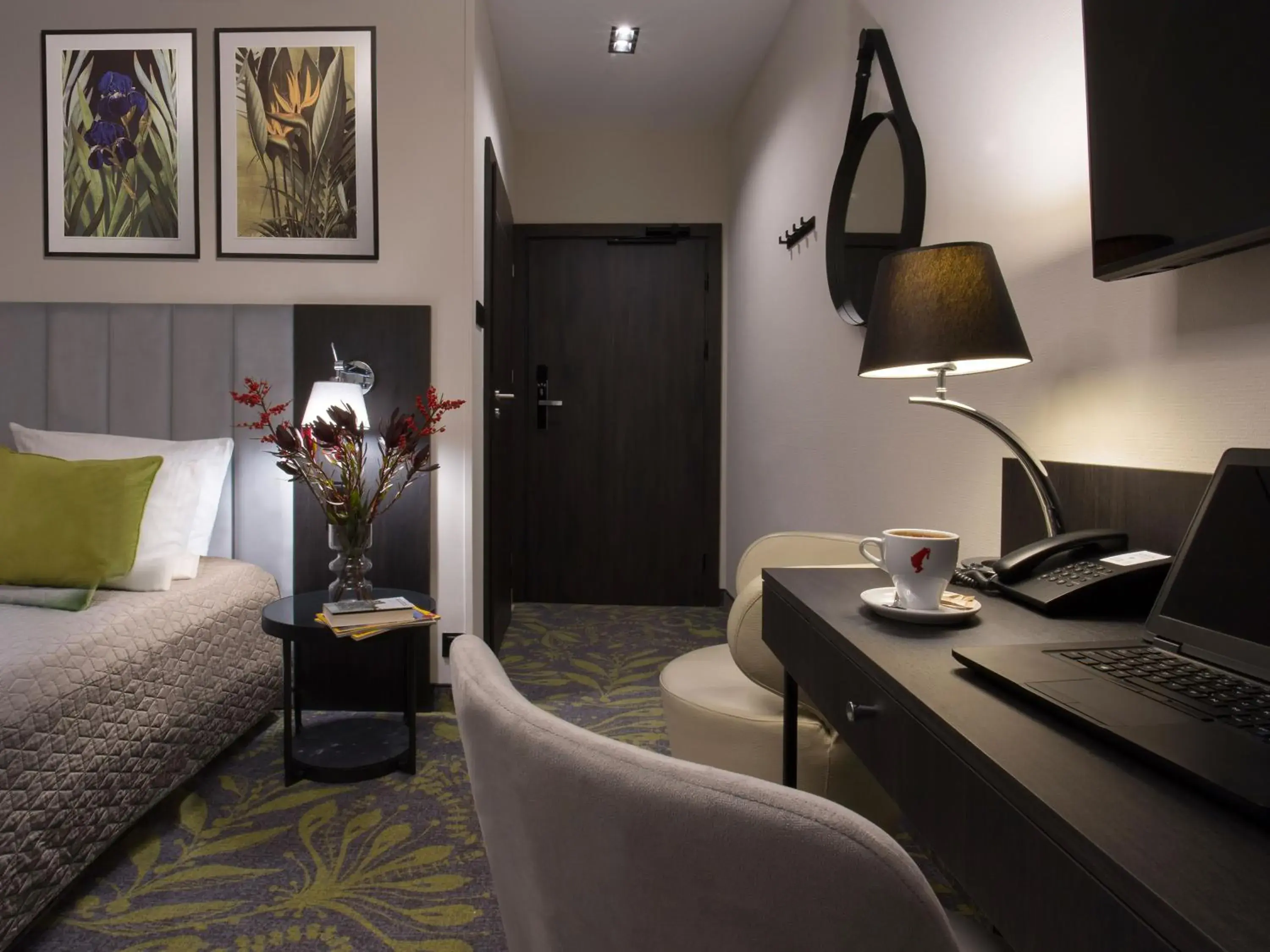 Standard Single Room in Hotel Atrium Standard Single Room in Hotel Atrium