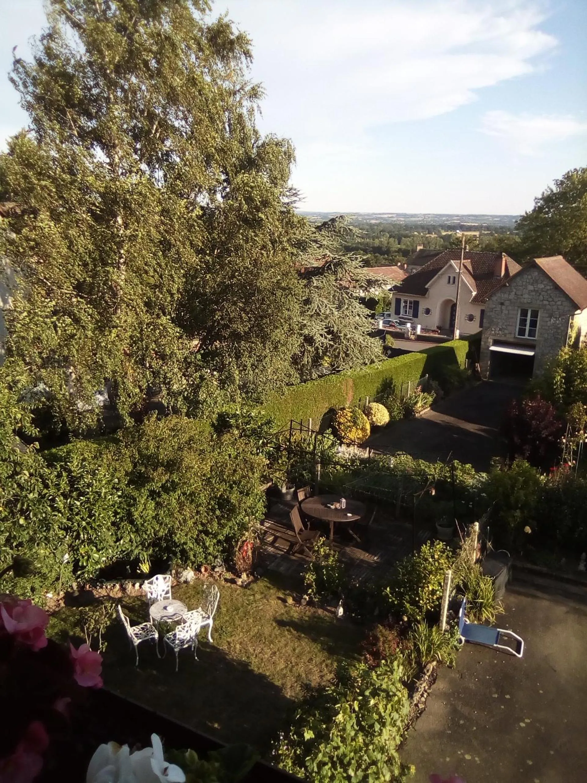 Garden view in Lenard Charles Bed & Breakfast