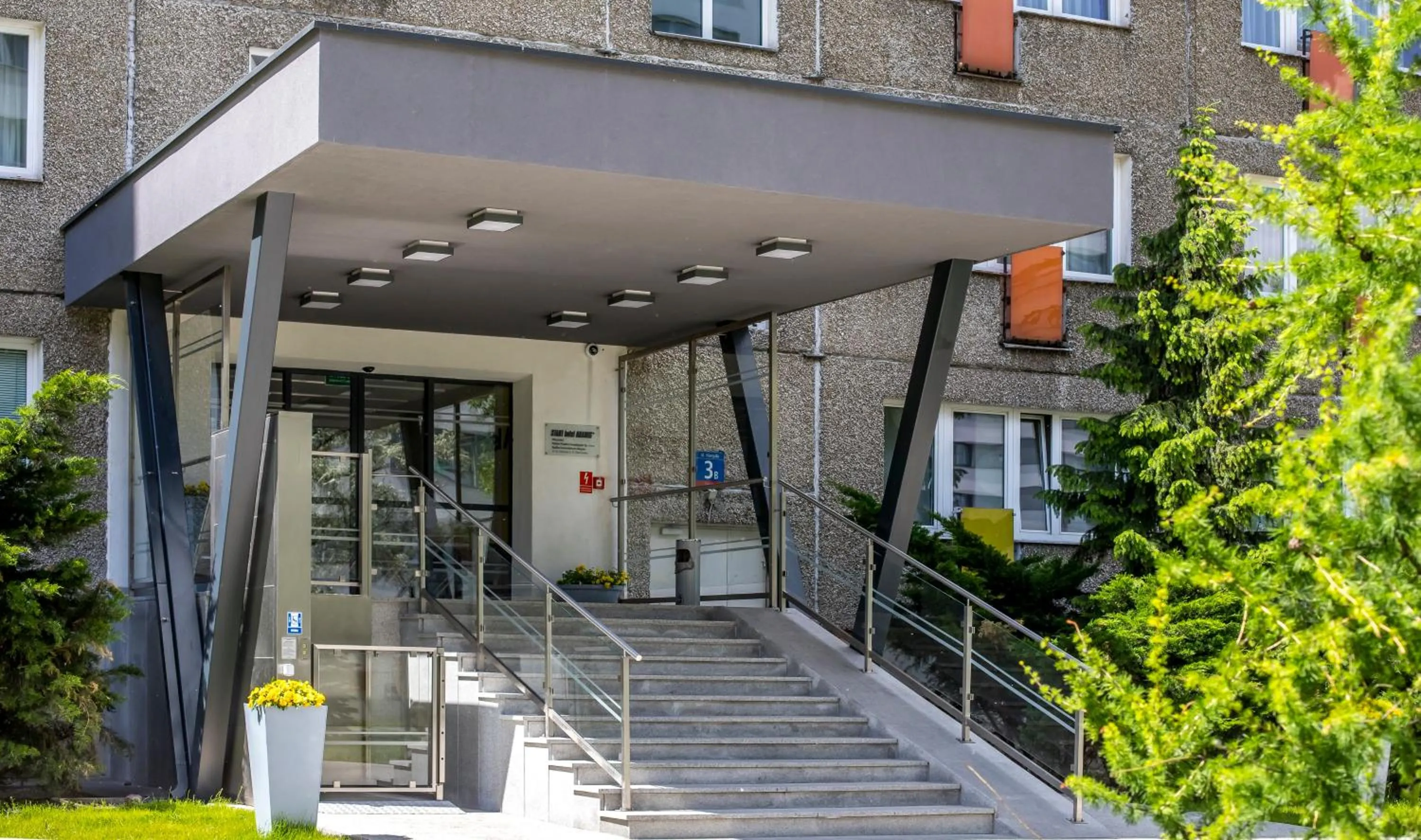 Facade/entrance in Aramis