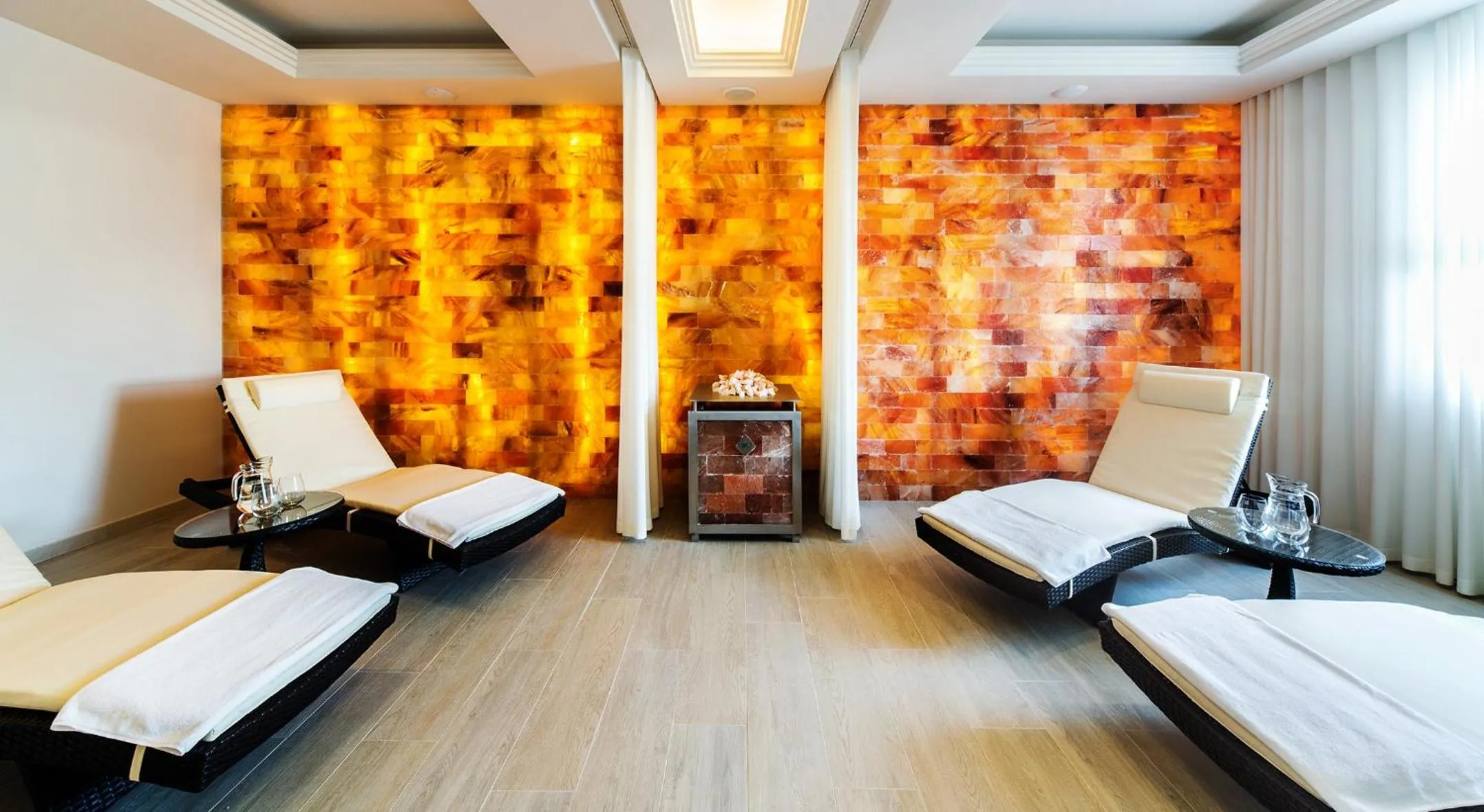 Hot Tub in Airport Hotel Okęcie