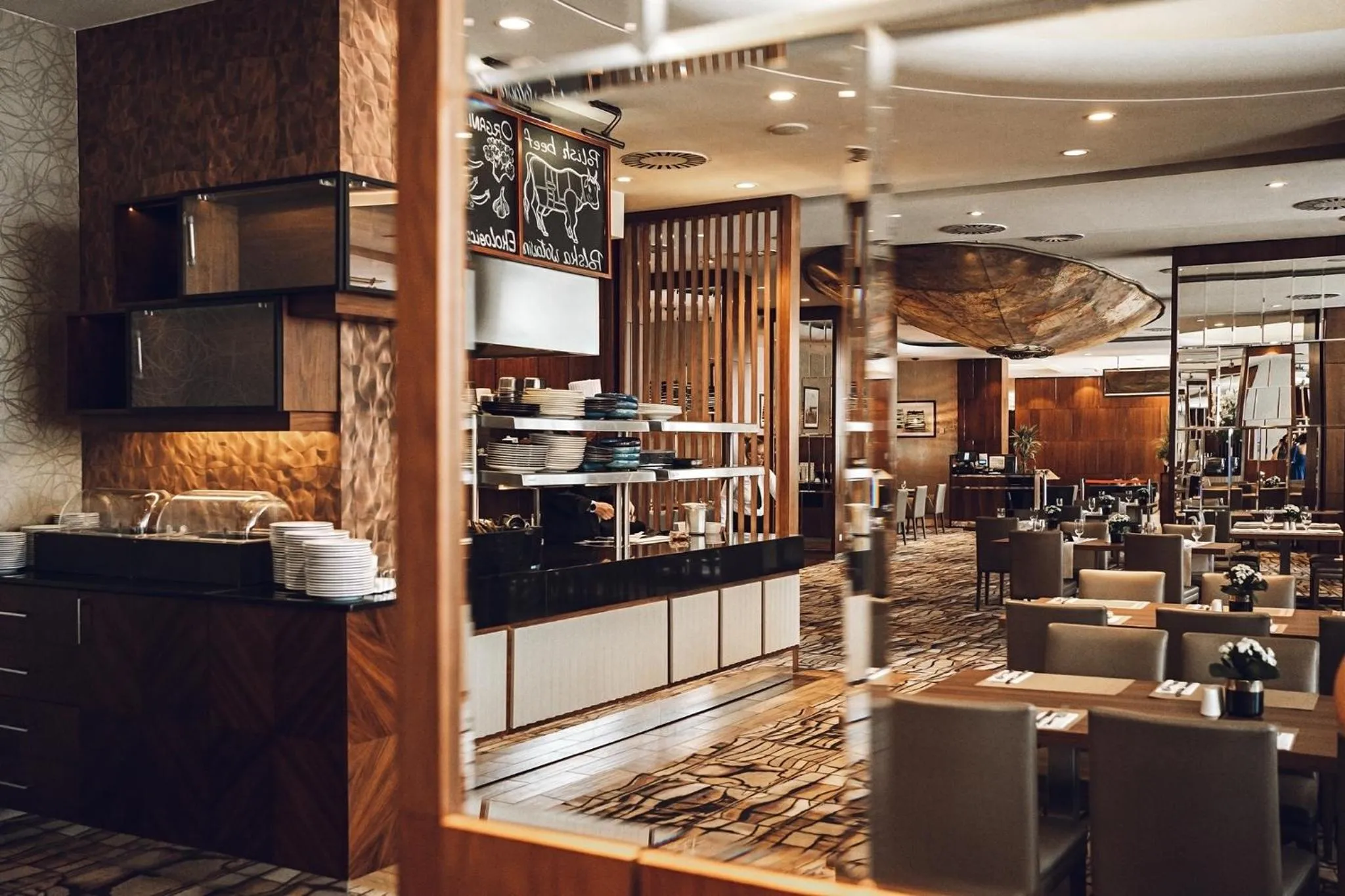 Restaurant/places to eat in Airport Hotel Okęcie