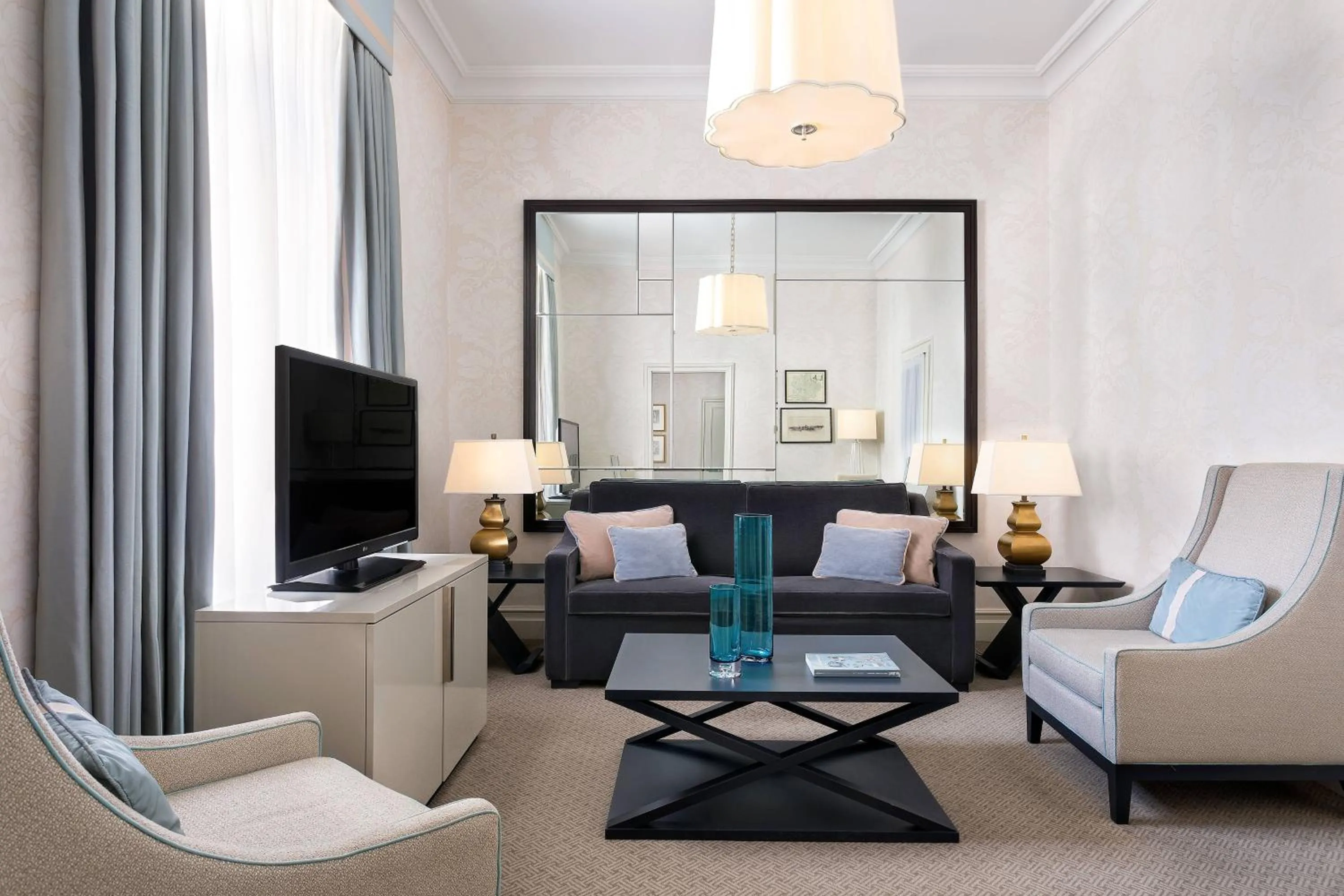 Living room in Hotel Bristol, A Luxury Collection Hotel, Warsaw