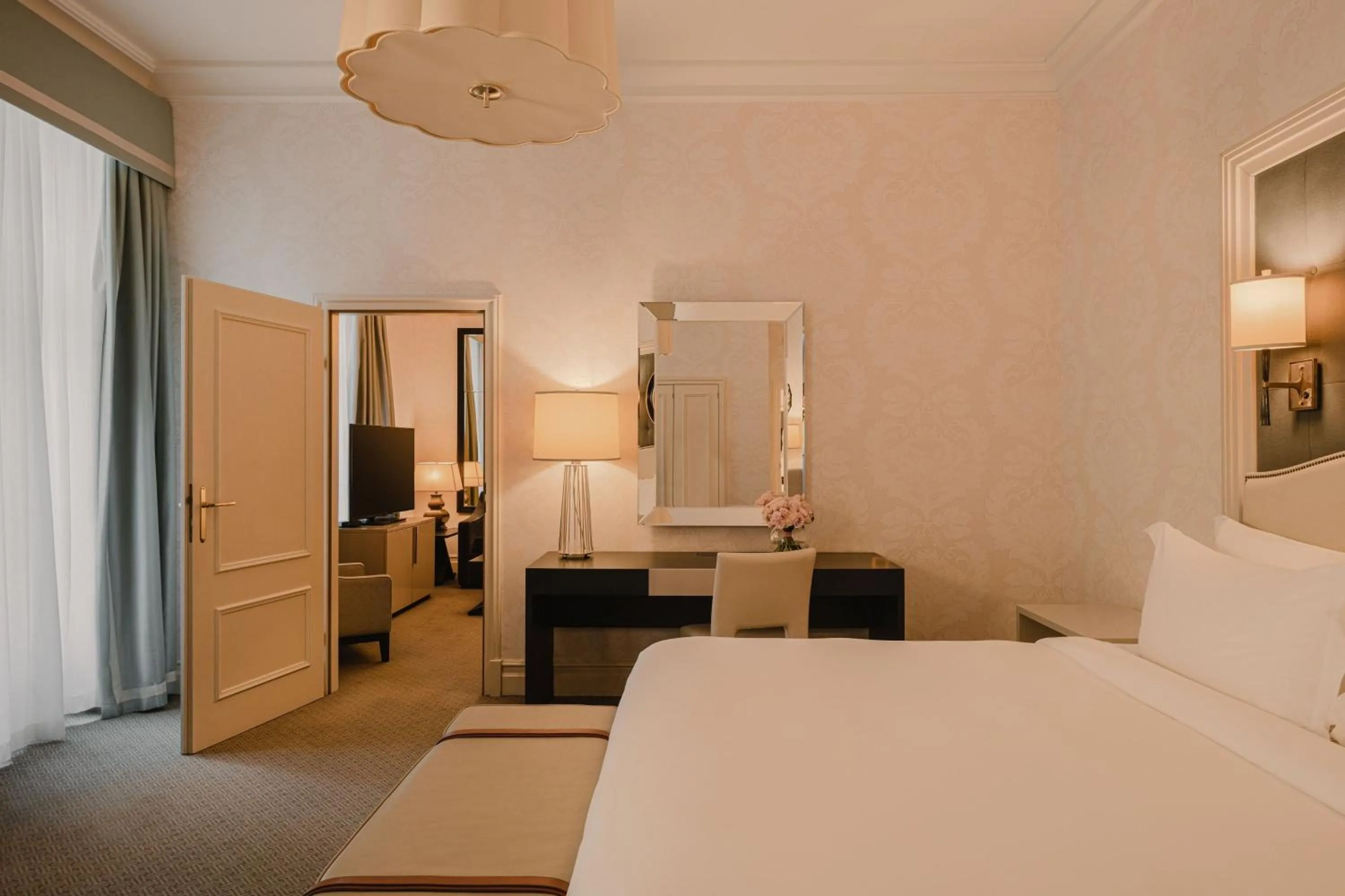 Photo of the whole room, Bed in Hotel Bristol, A Luxury Collection Hotel, Warsaw
