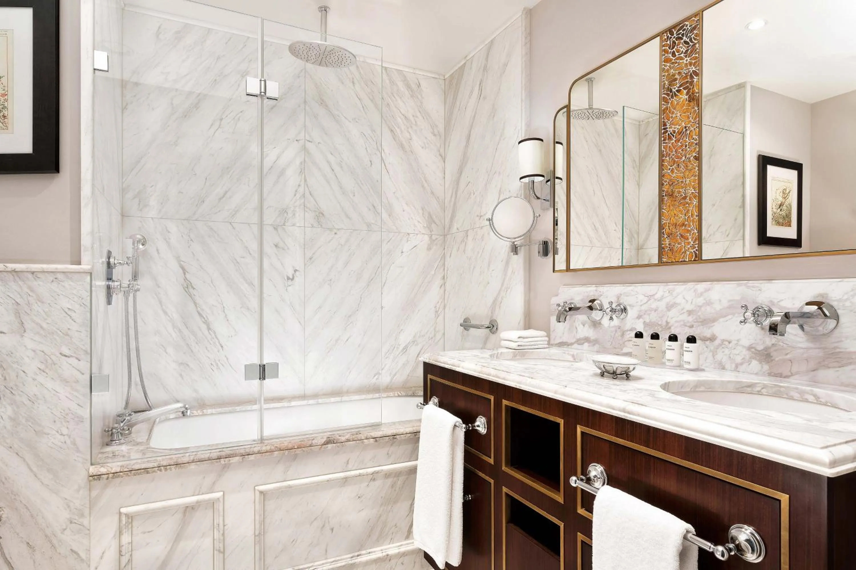 Bathroom in Hotel Bristol, A Luxury Collection Hotel, Warsaw