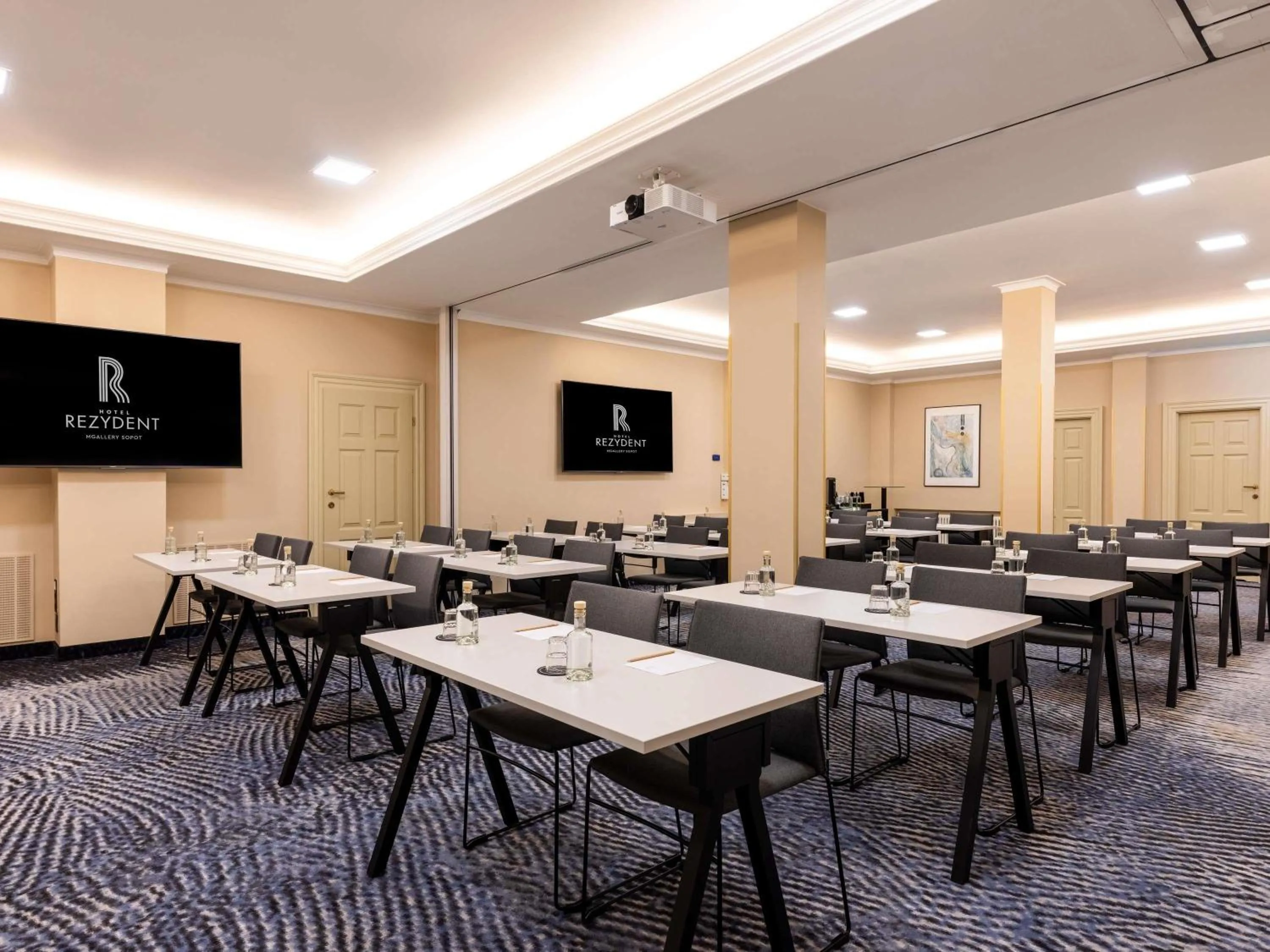 Meeting/conference room in Rezydent Hotel Sopot - MGallery Collection