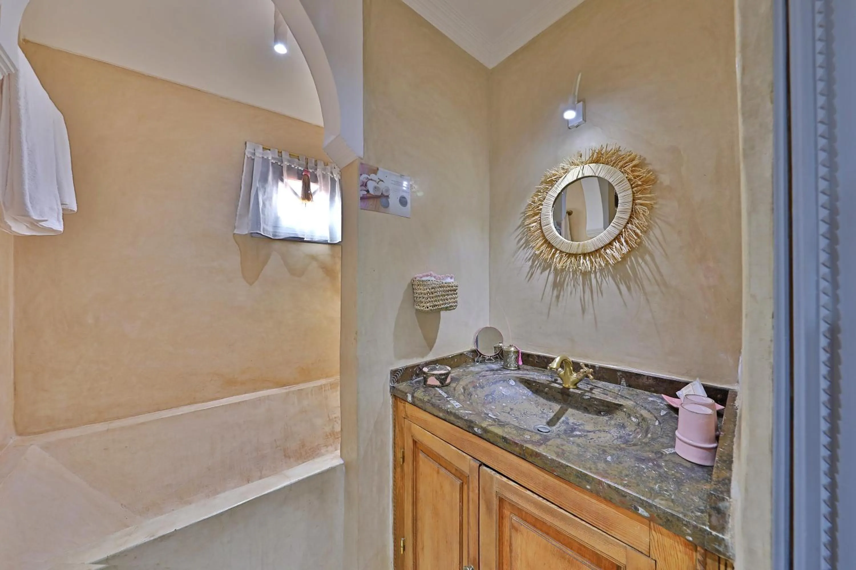 Bathroom in Riad Amya & Spa
