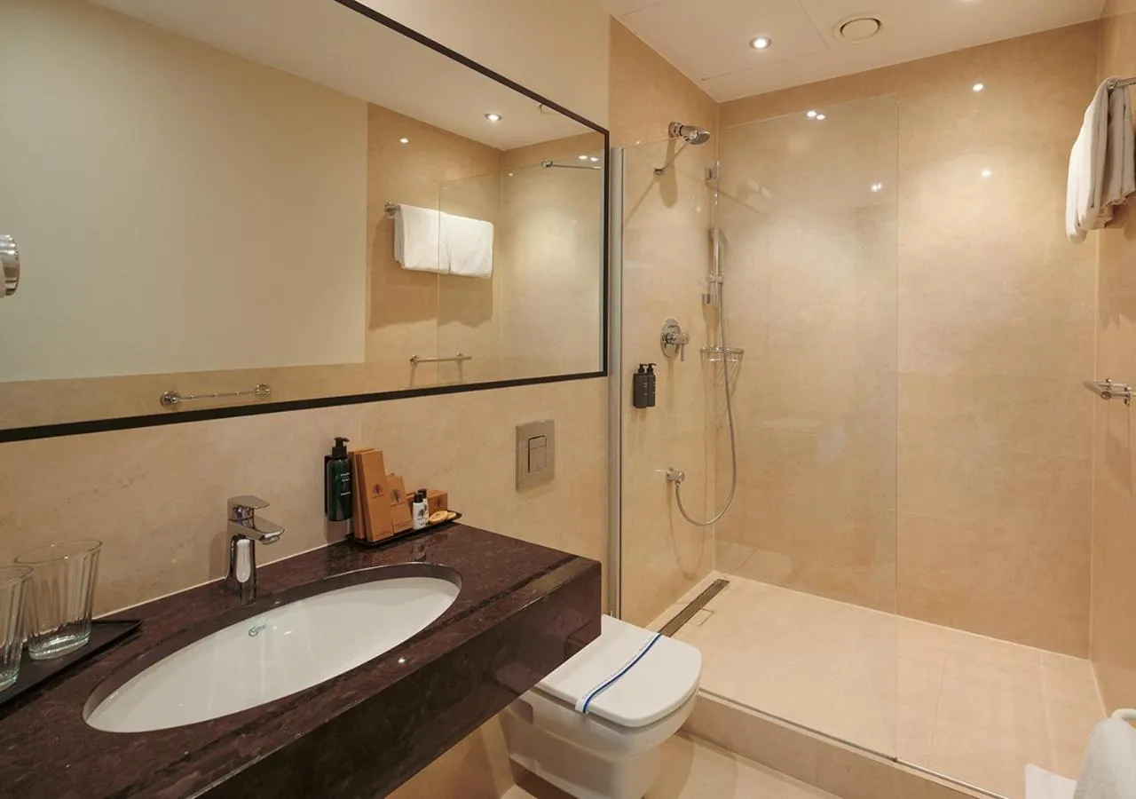 Shower in Europeum Hotel