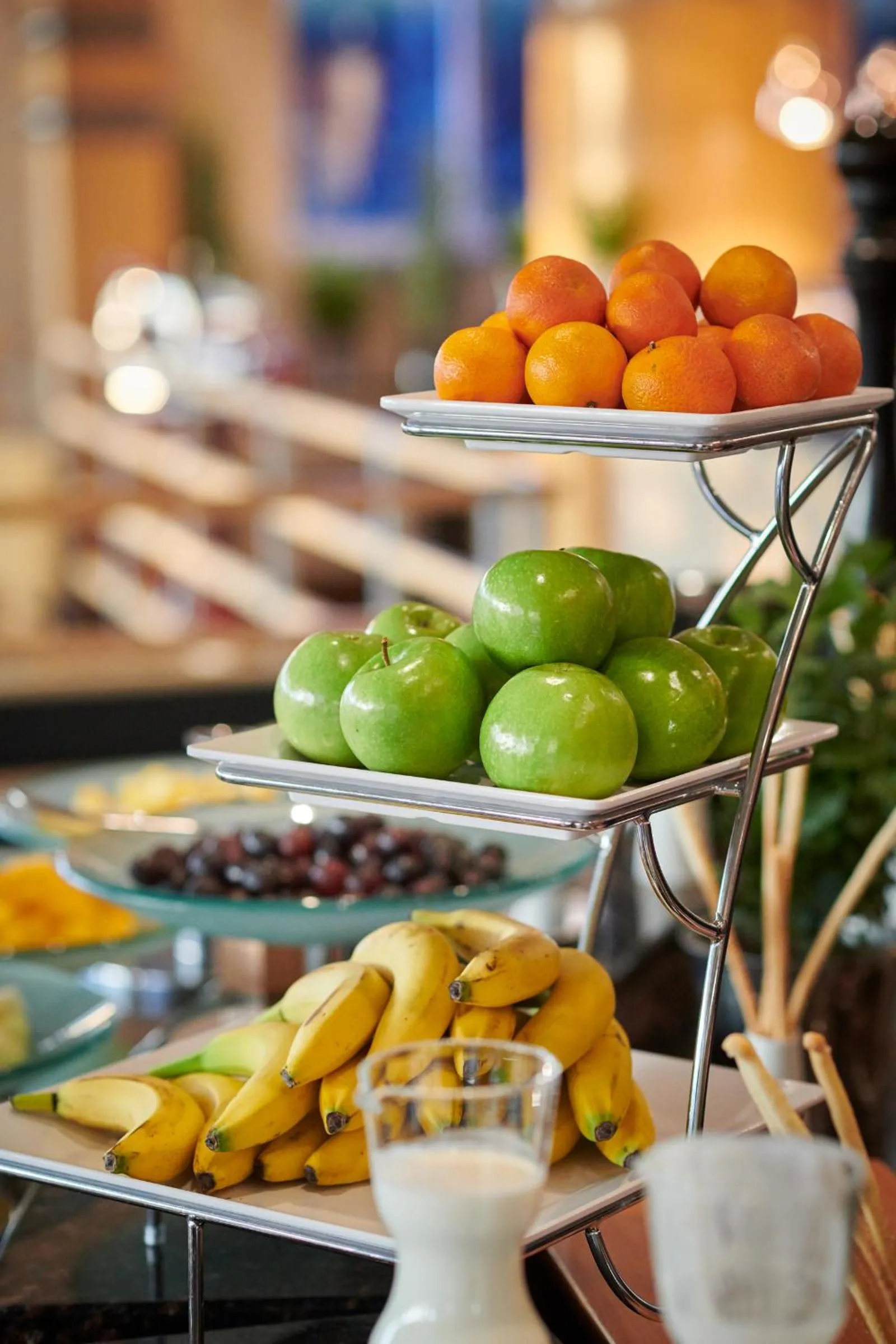 Restaurant/places to eat in Regent Warsaw Hotel