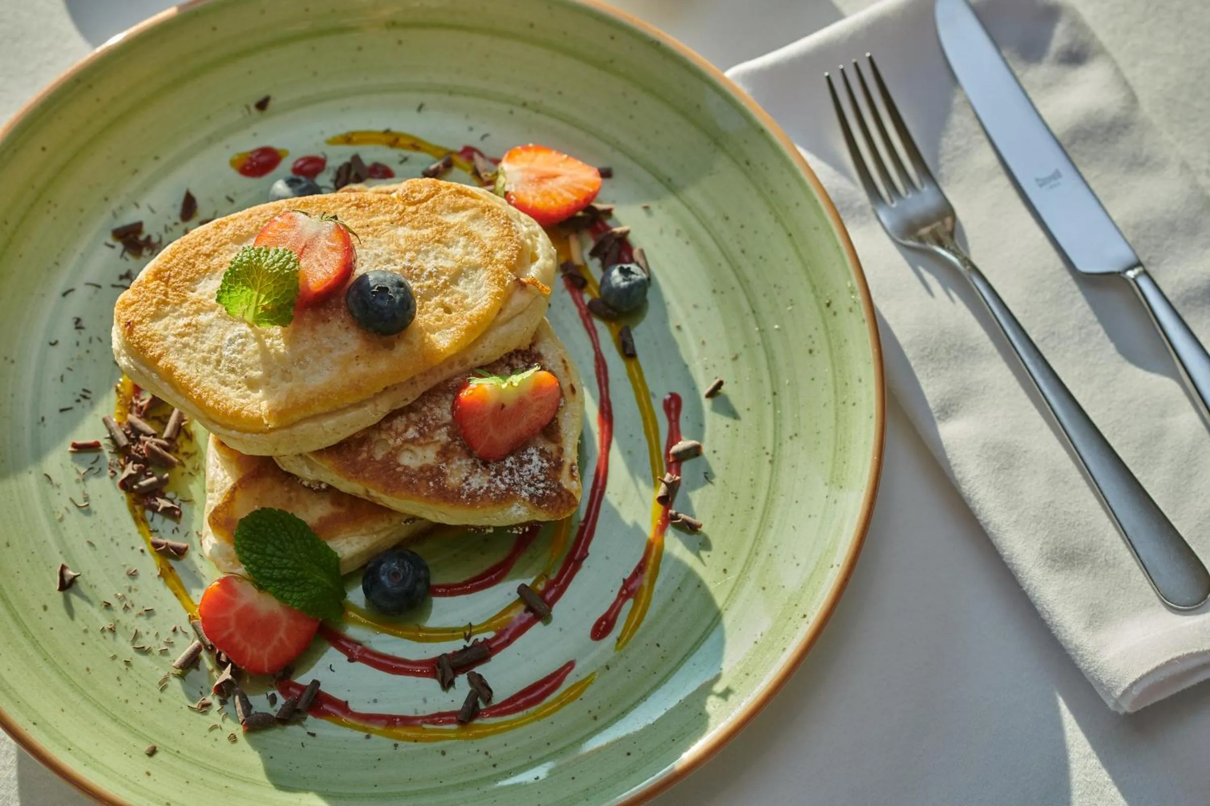 Restaurant/places to eat in Regent Warsaw Hotel