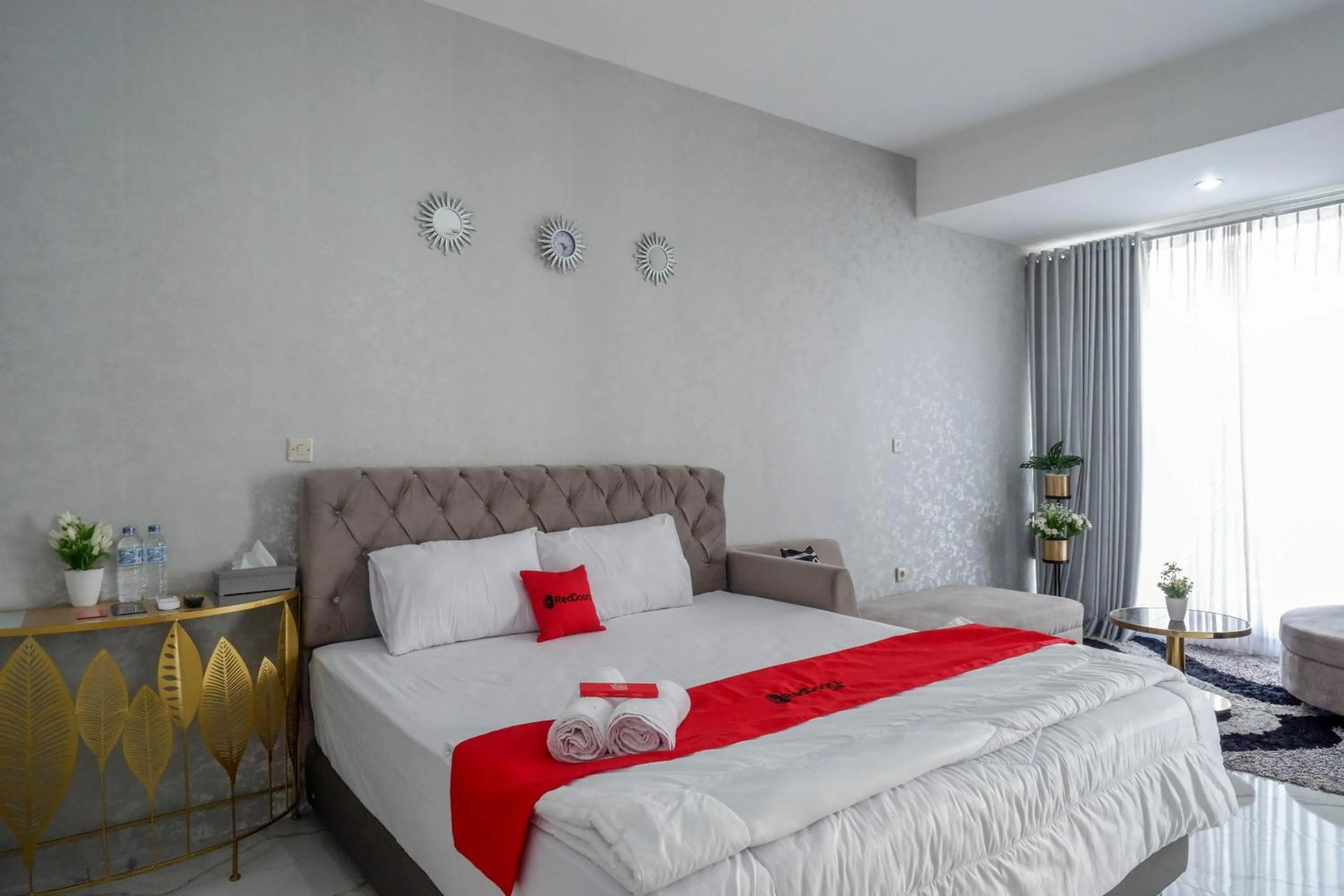 Bedroom, Bed in RedDoorz Syariah near Taruna Nusantara Magelang