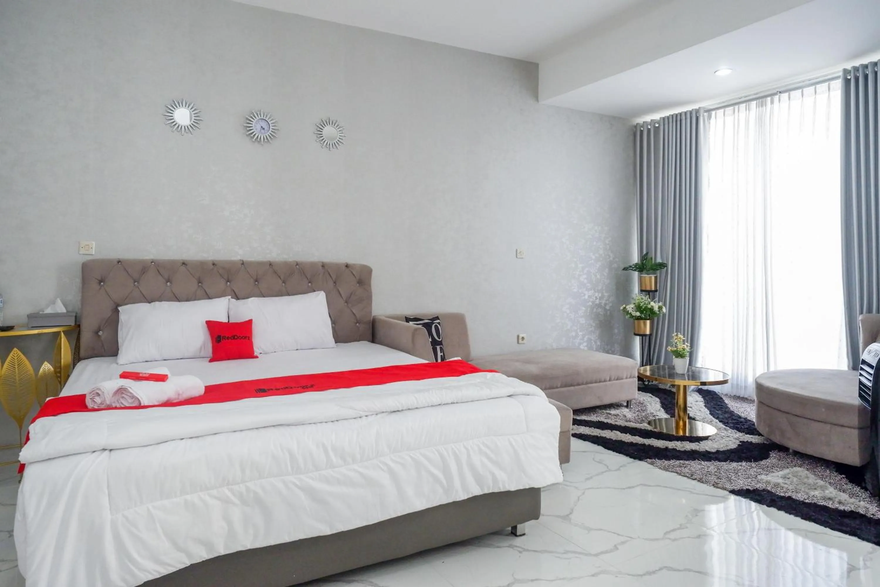 Bedroom, Bed in RedDoorz Syariah near Taruna Nusantara Magelang