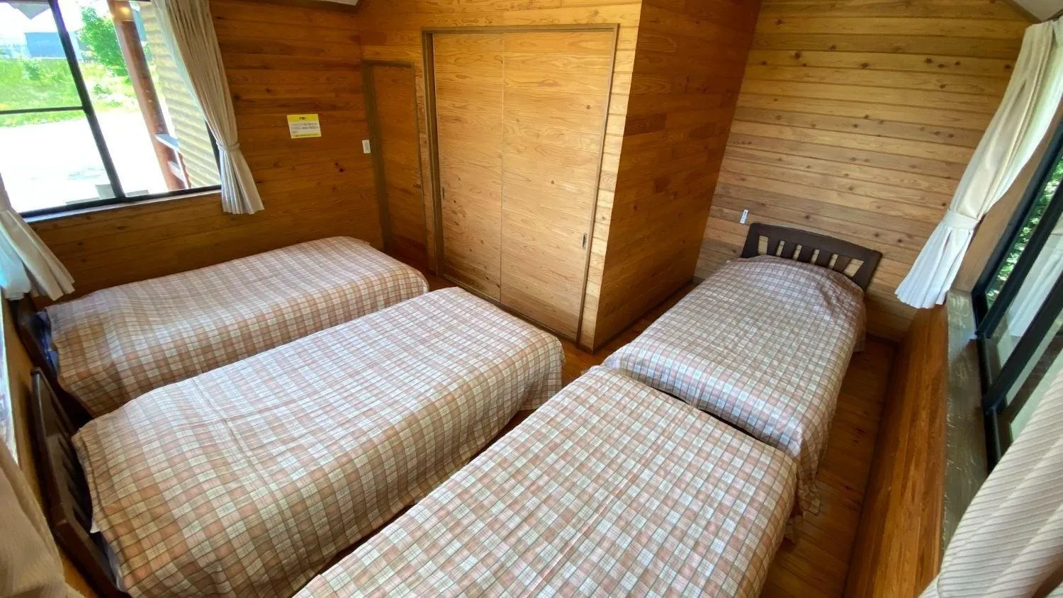 Bedroom, Bed in Tabinoteitaku Yakurai Cottage