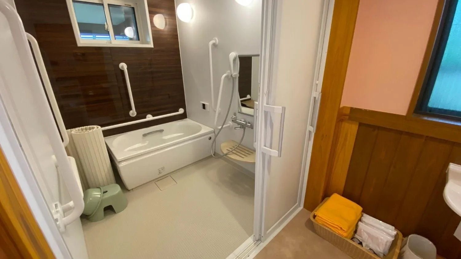 Bathroom in Tabinoteitaku Yakurai Cottage