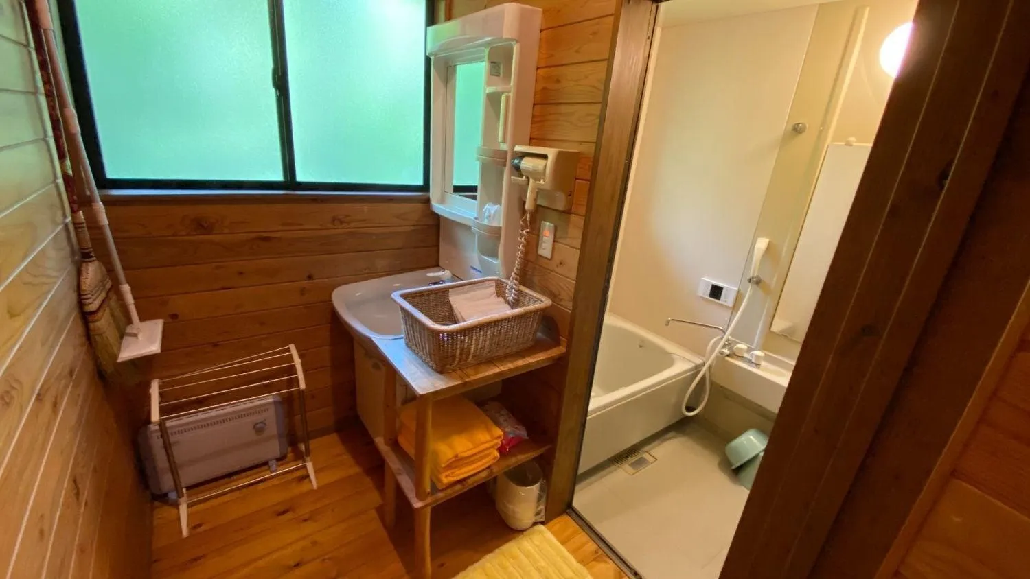 Bathroom in Tabinoteitaku Yakurai Cottage