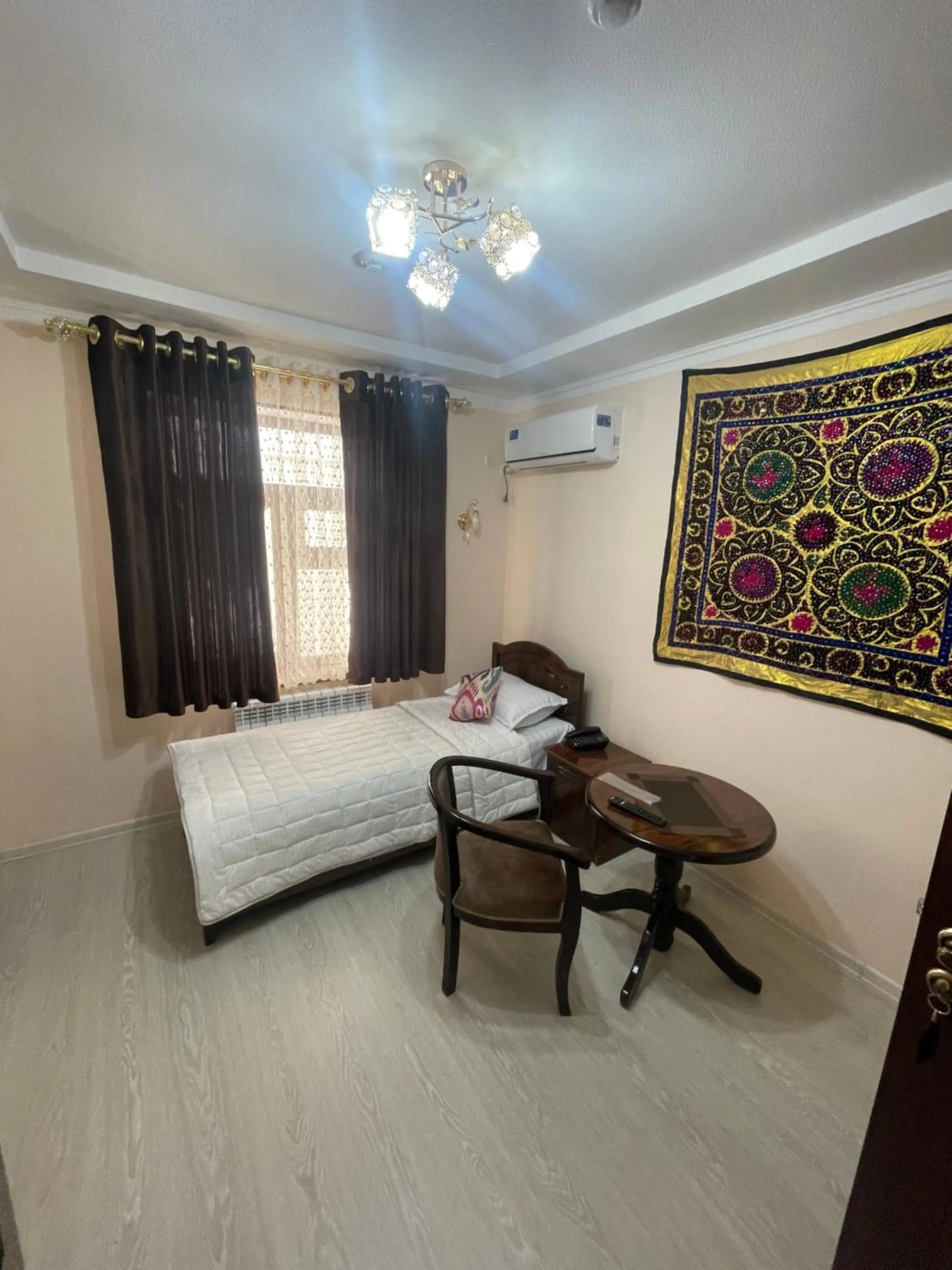 Photo of the whole room, Bed in Hotel Samarkand Ali