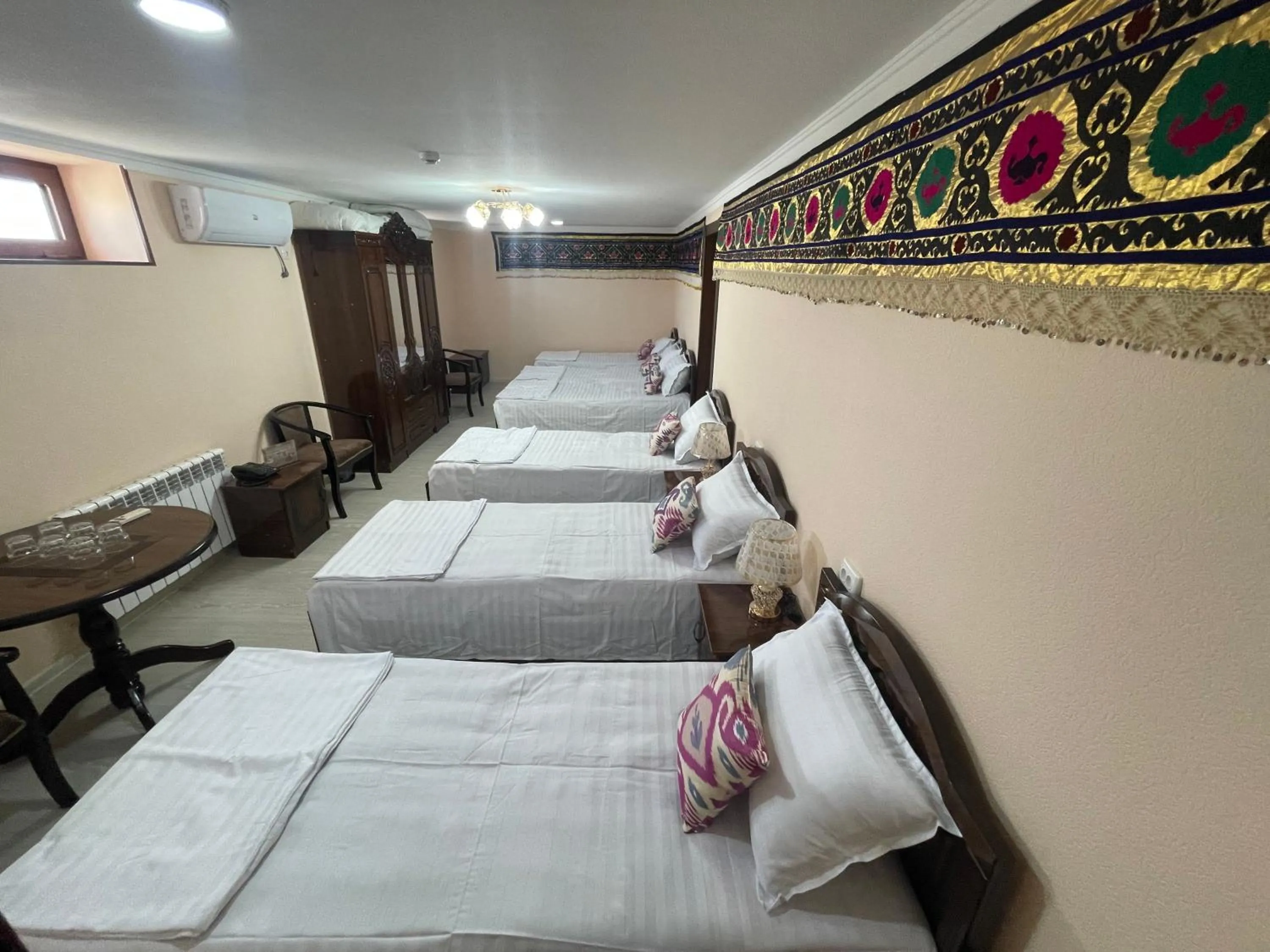 Photo of the whole room, Bed in Hotel Samarkand Ali
