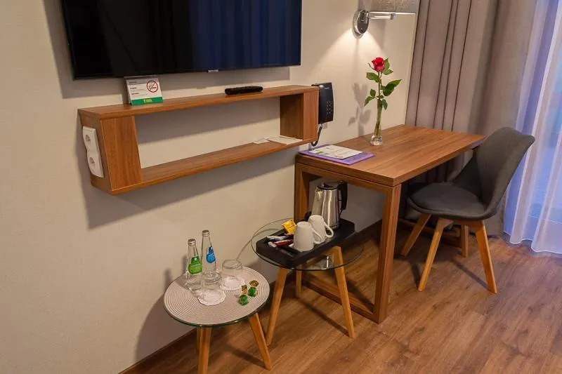 Photo of the whole room in Hotel Topaz Poznań Centrum