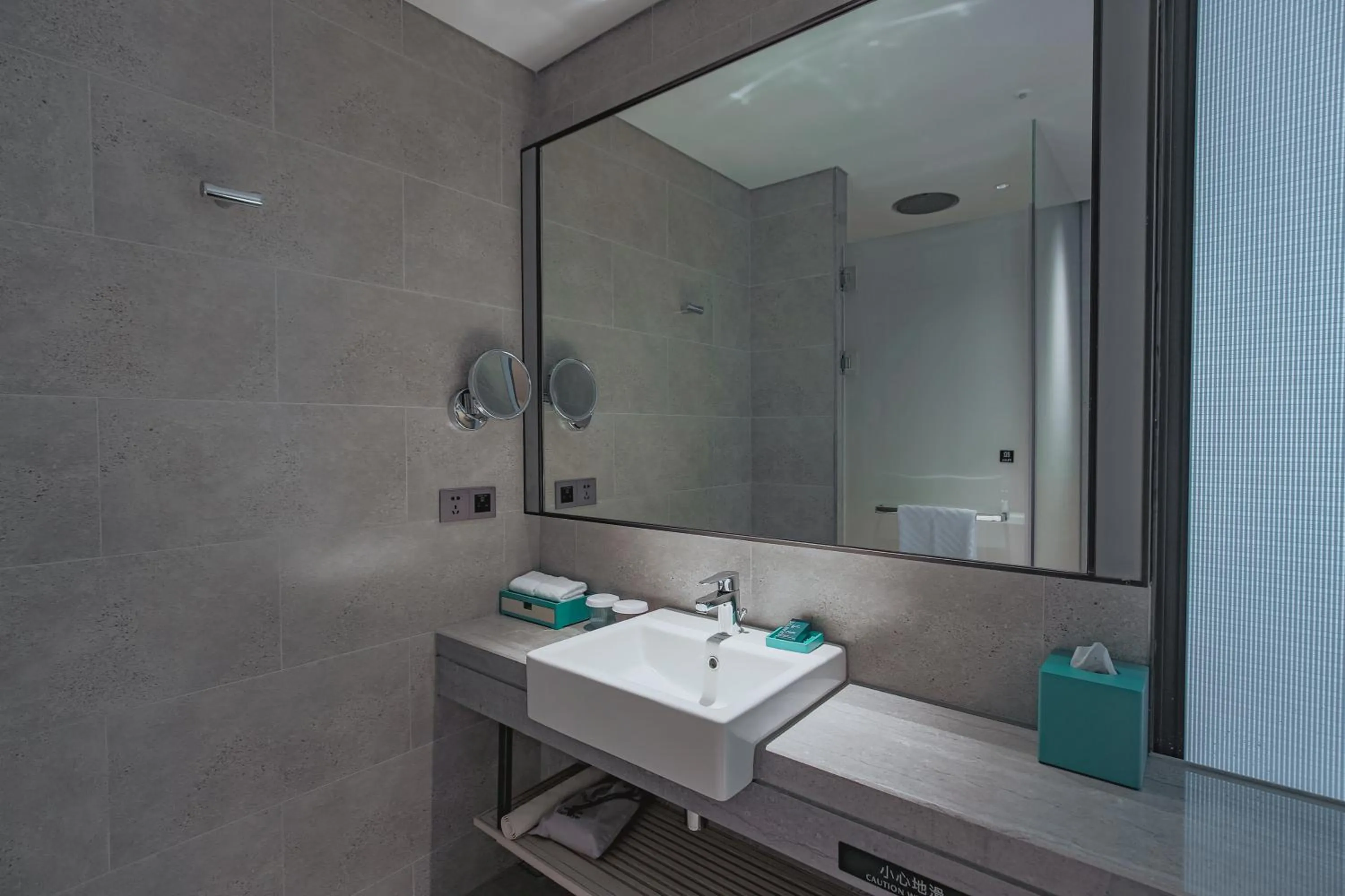 Bathroom in Doubletree By Hilton Taizhou Shenxianju