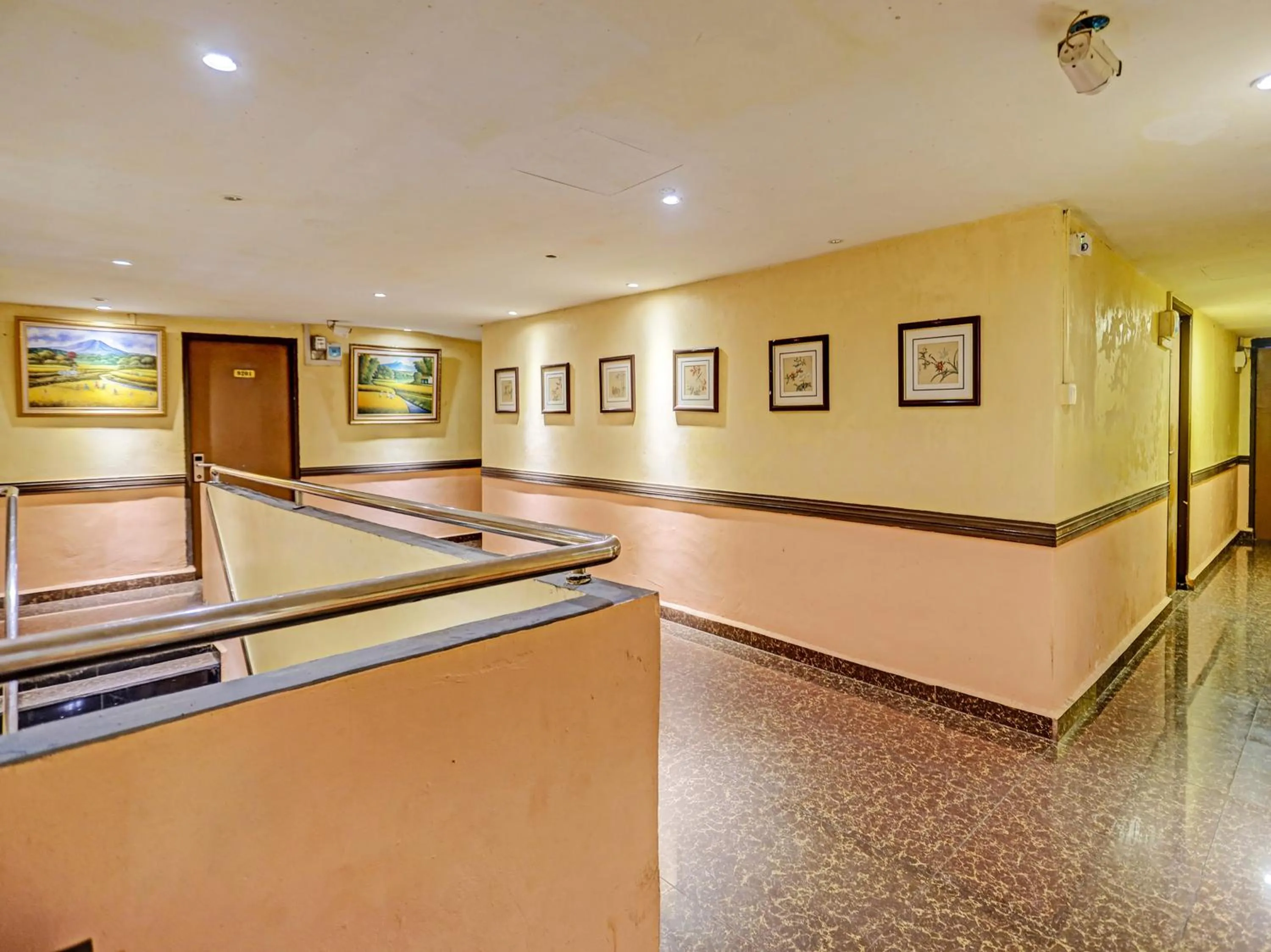 Area and facilities in Hotel O Jasmine 999