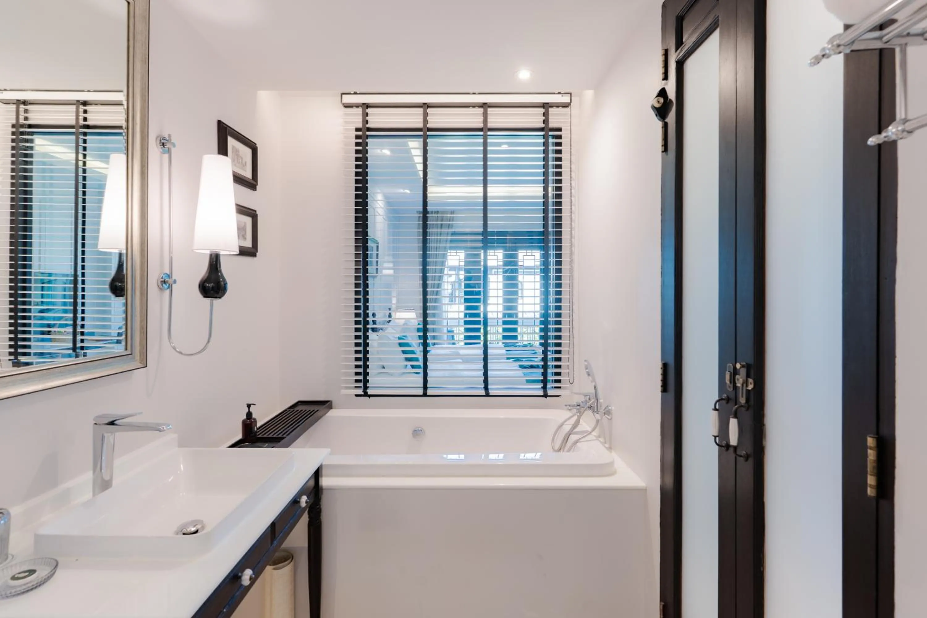 Bath in Siri Village Chiang Mai