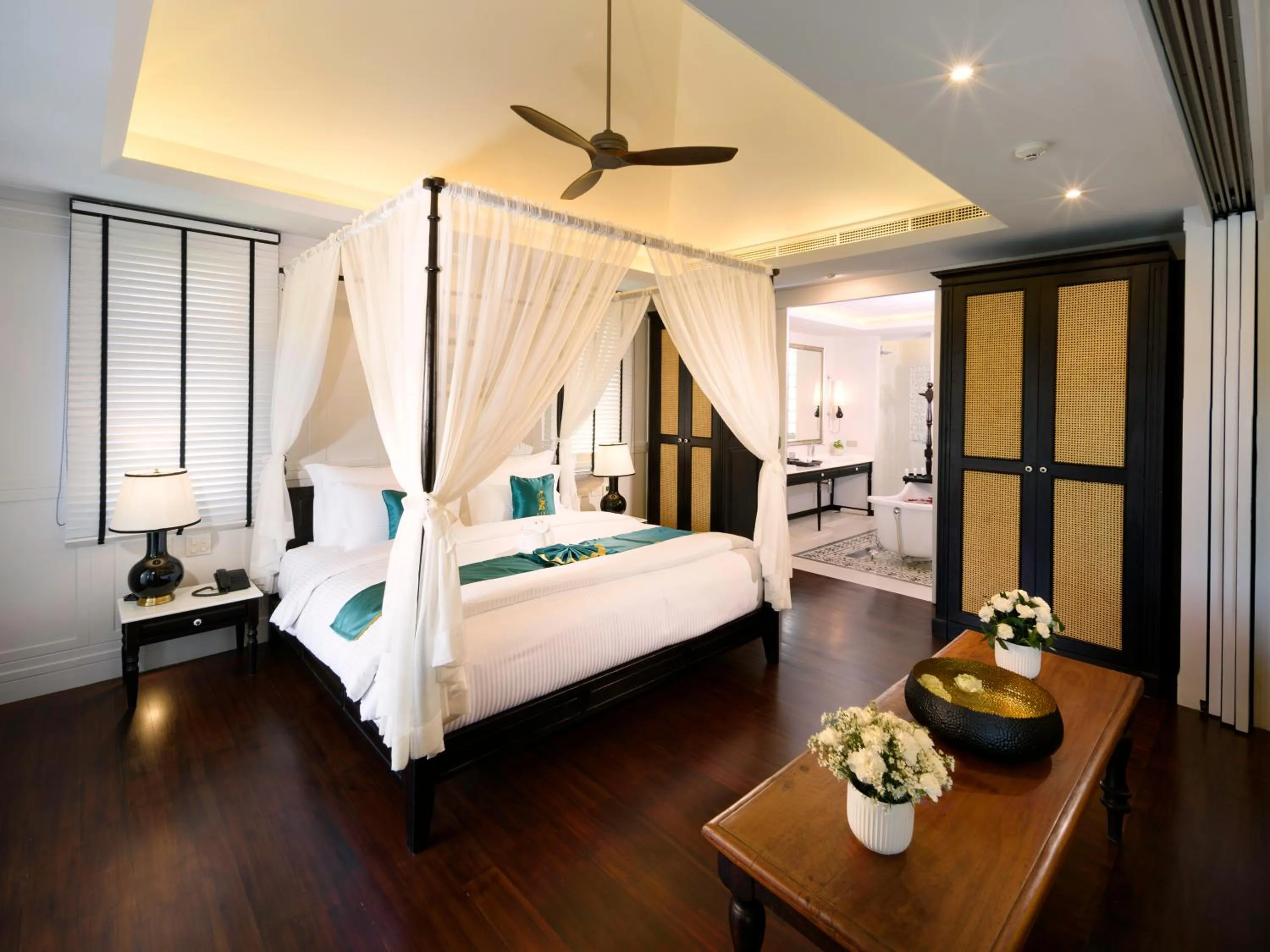 Photo of the whole room, Bed in Siri Village Chiang Mai