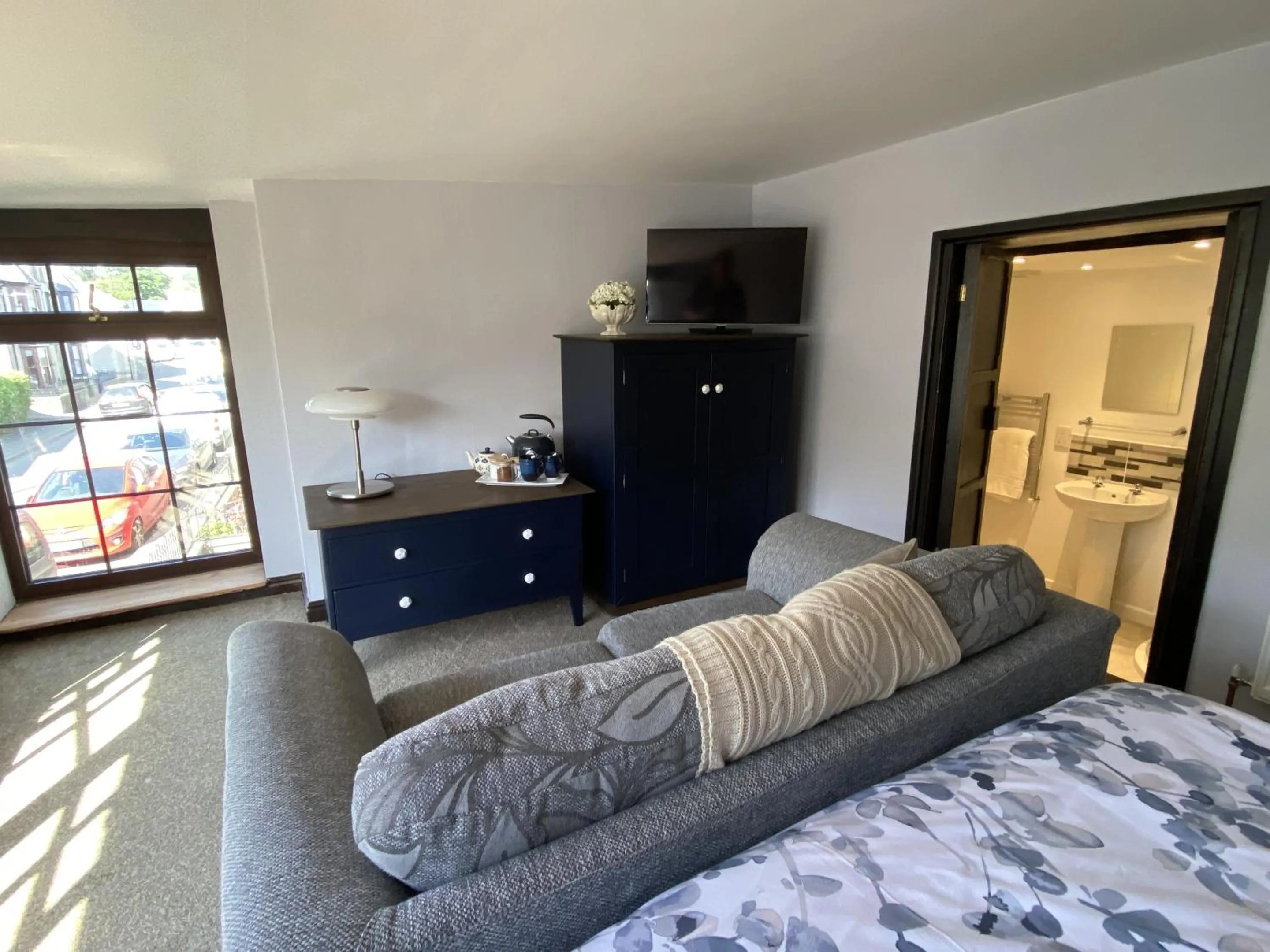 Bedroom, Bed in Tom's of Tregaron