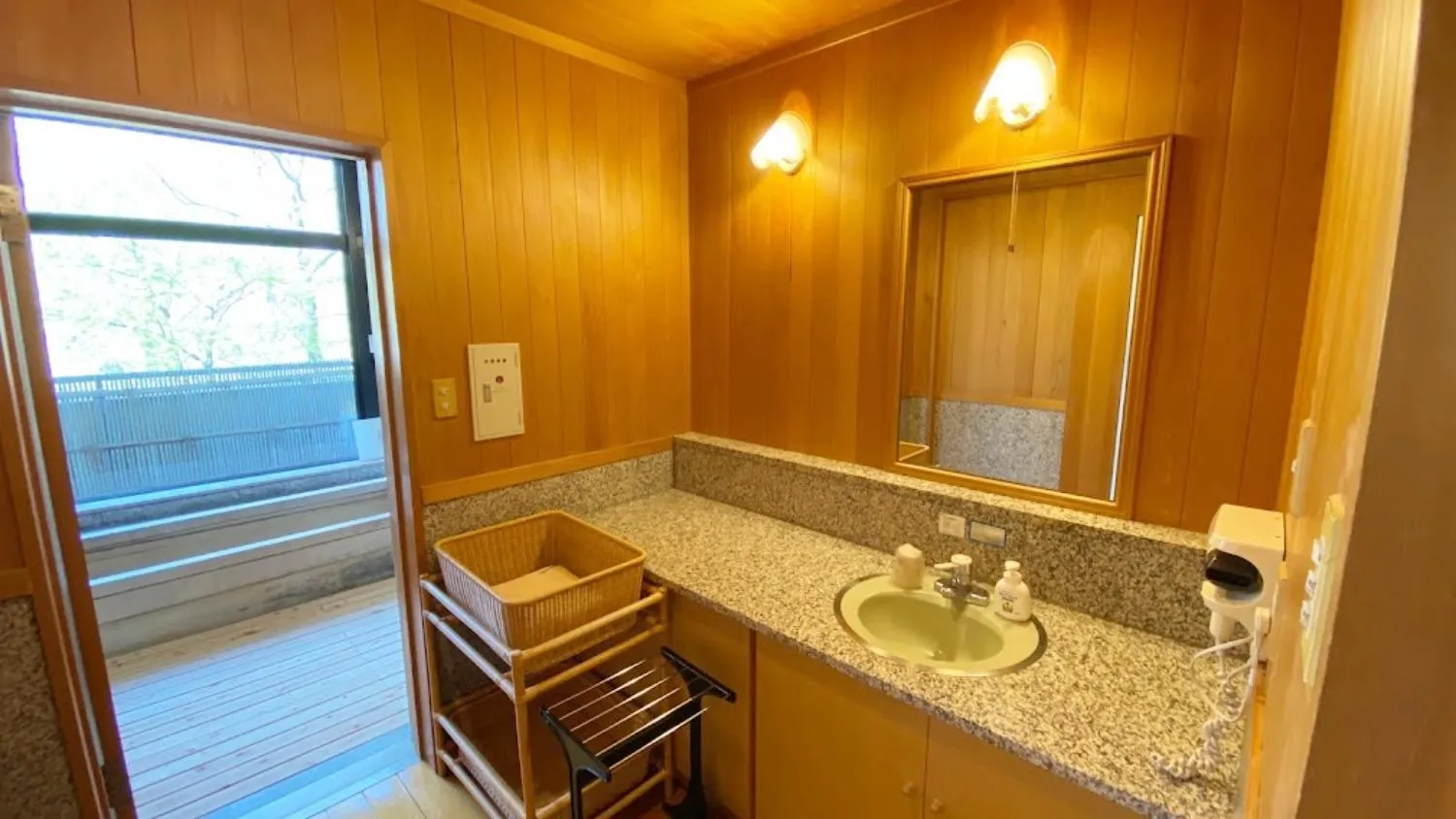 Tabinoyado Yakurai Rinsenkan