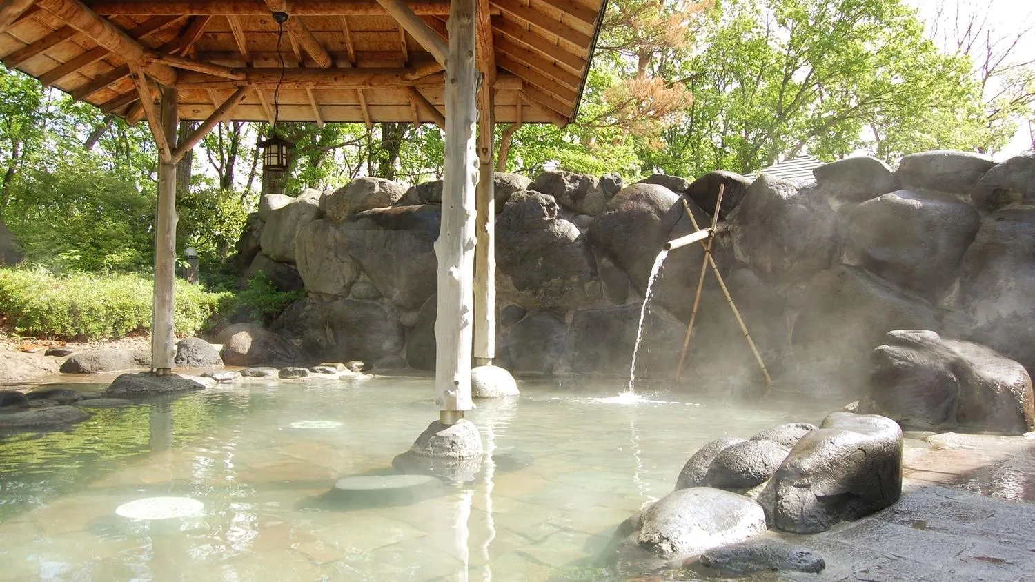 Hot Spring Bath in Tabinoyado Yakurai Rinsenkan