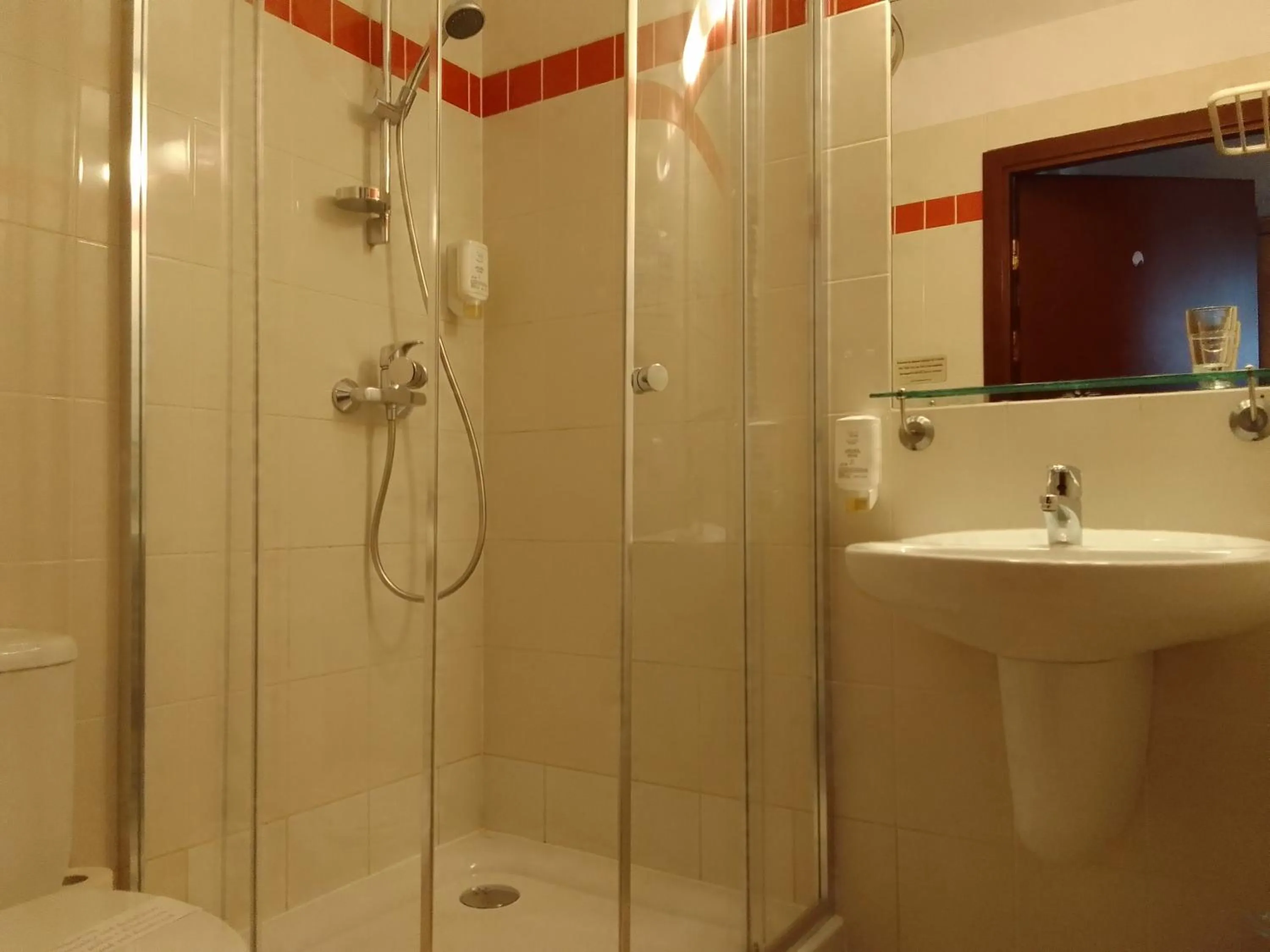 Toilet in Hotel Stare Miasto Old Town