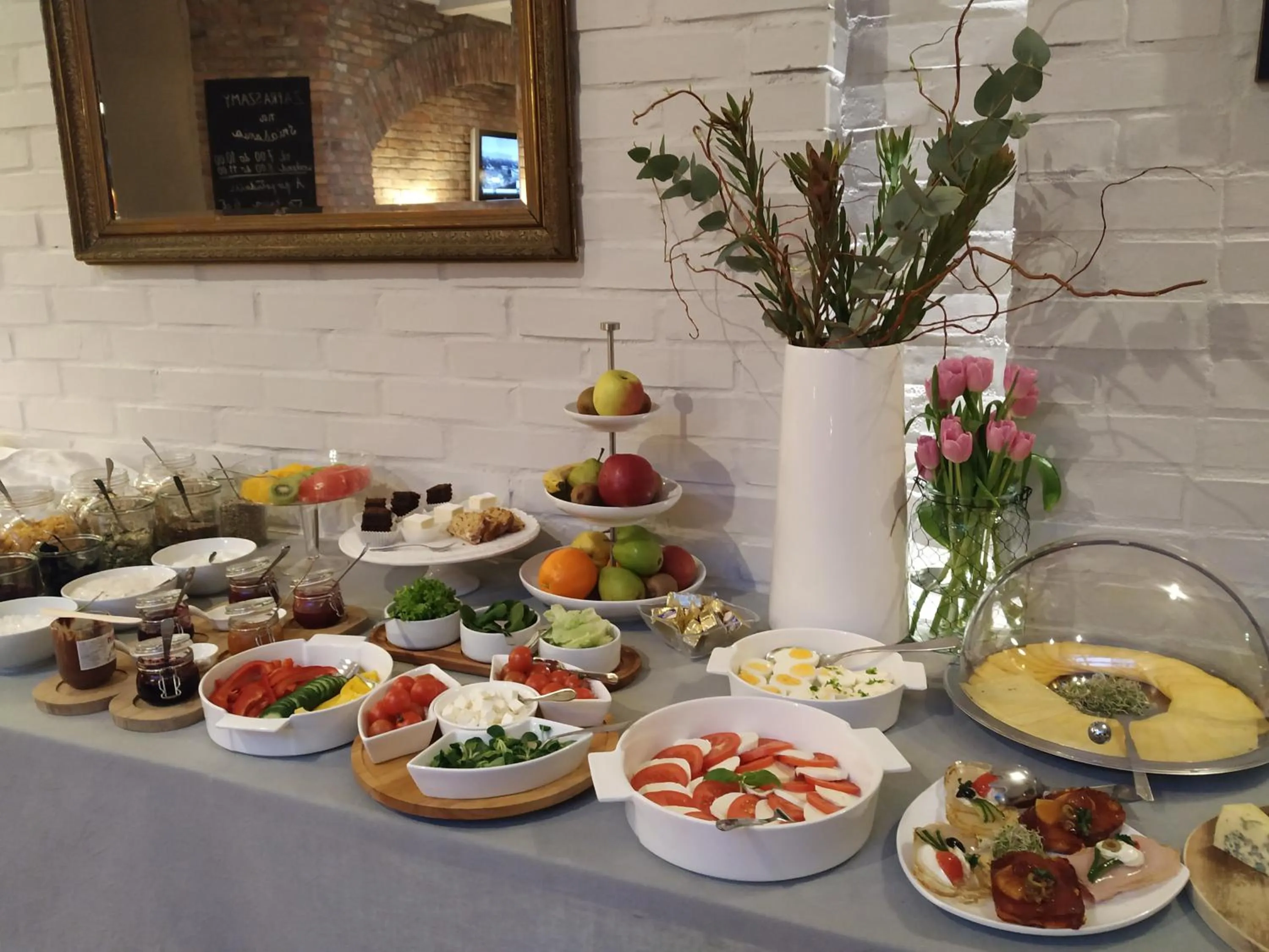 Buffet breakfast in Hotel Stare Miasto Old Town