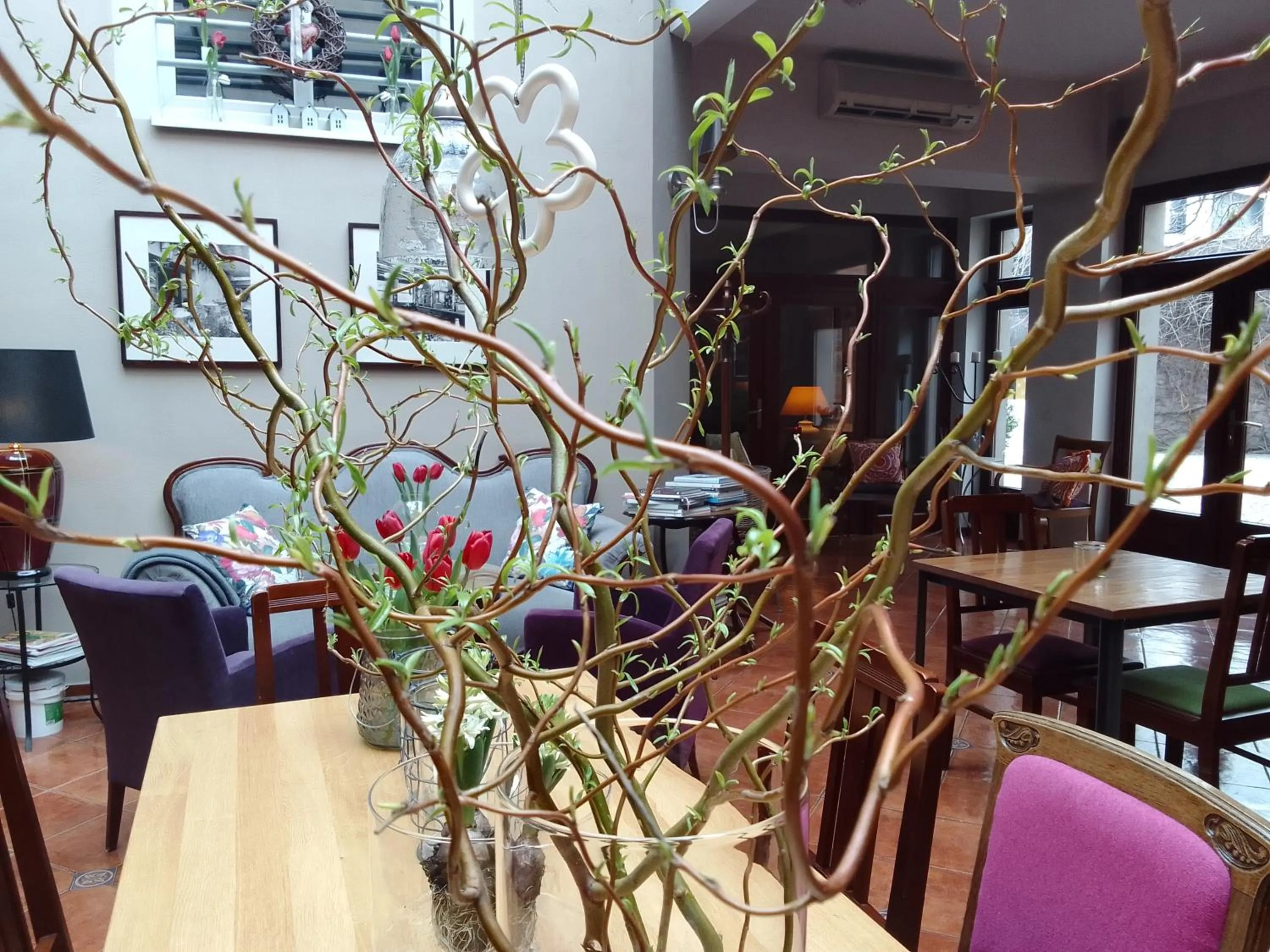 Communal lounge/ TV room in Hotel Stare Miasto Old Town