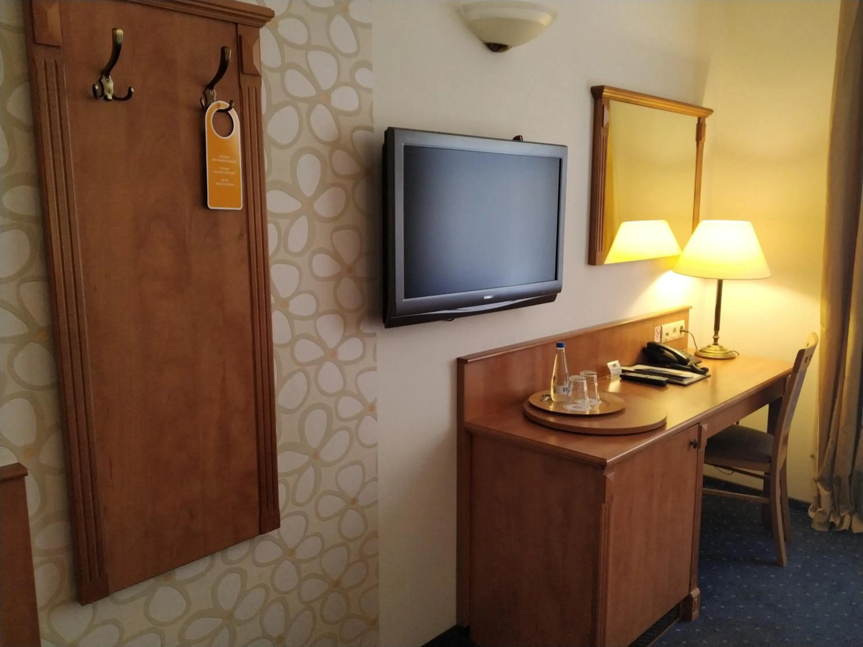 Photo of the whole room in Hotel Stare Miasto Old Town