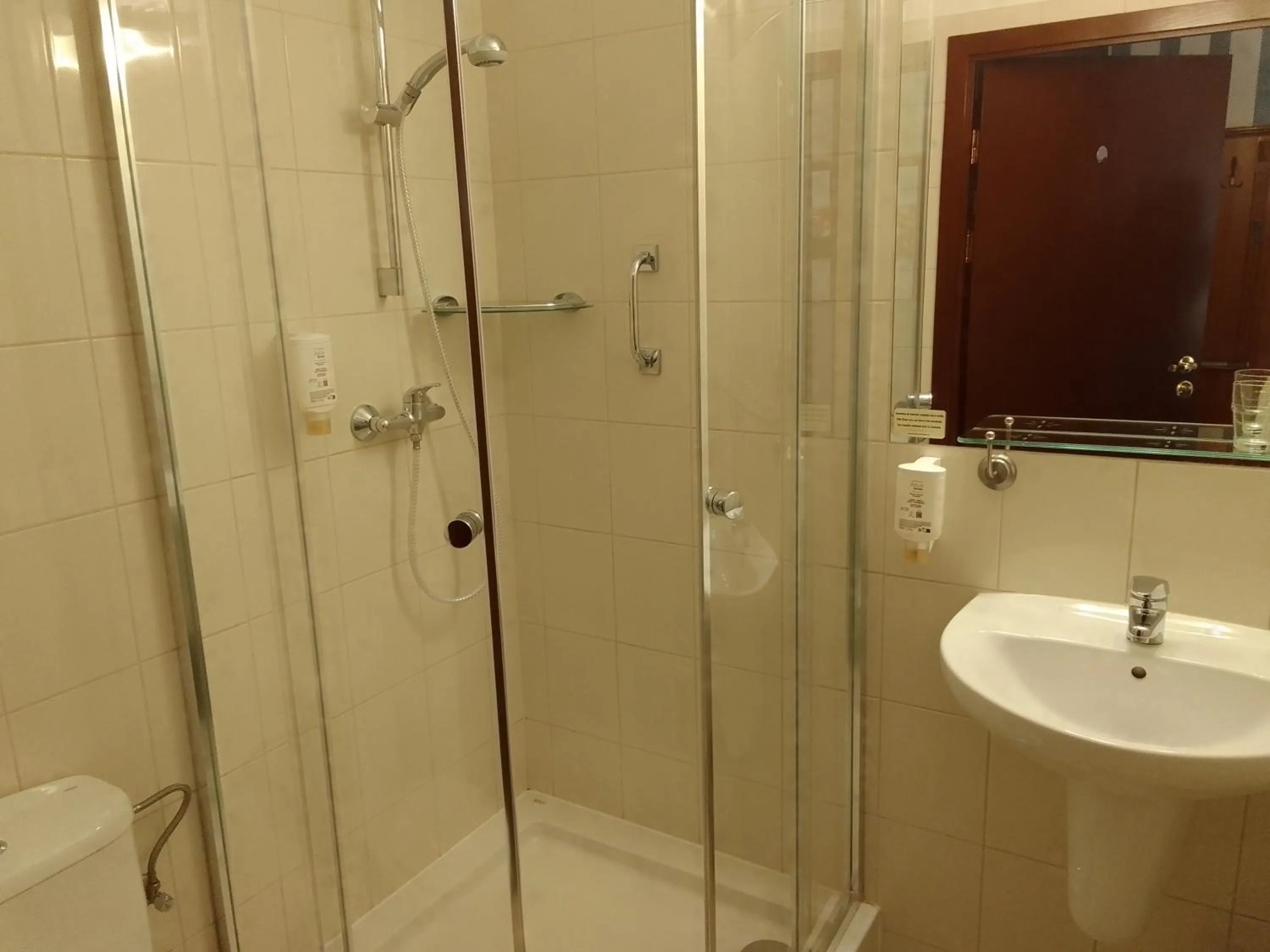 Shower in Hotel Stare Miasto Old Town