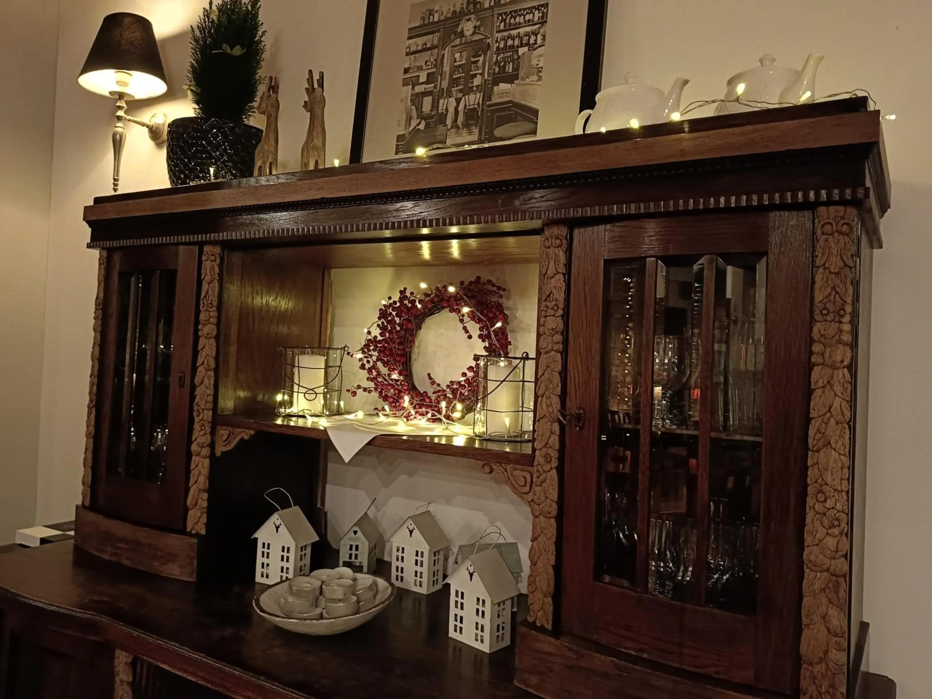 Communal lounge/ TV room in Hotel Stare Miasto Old Town