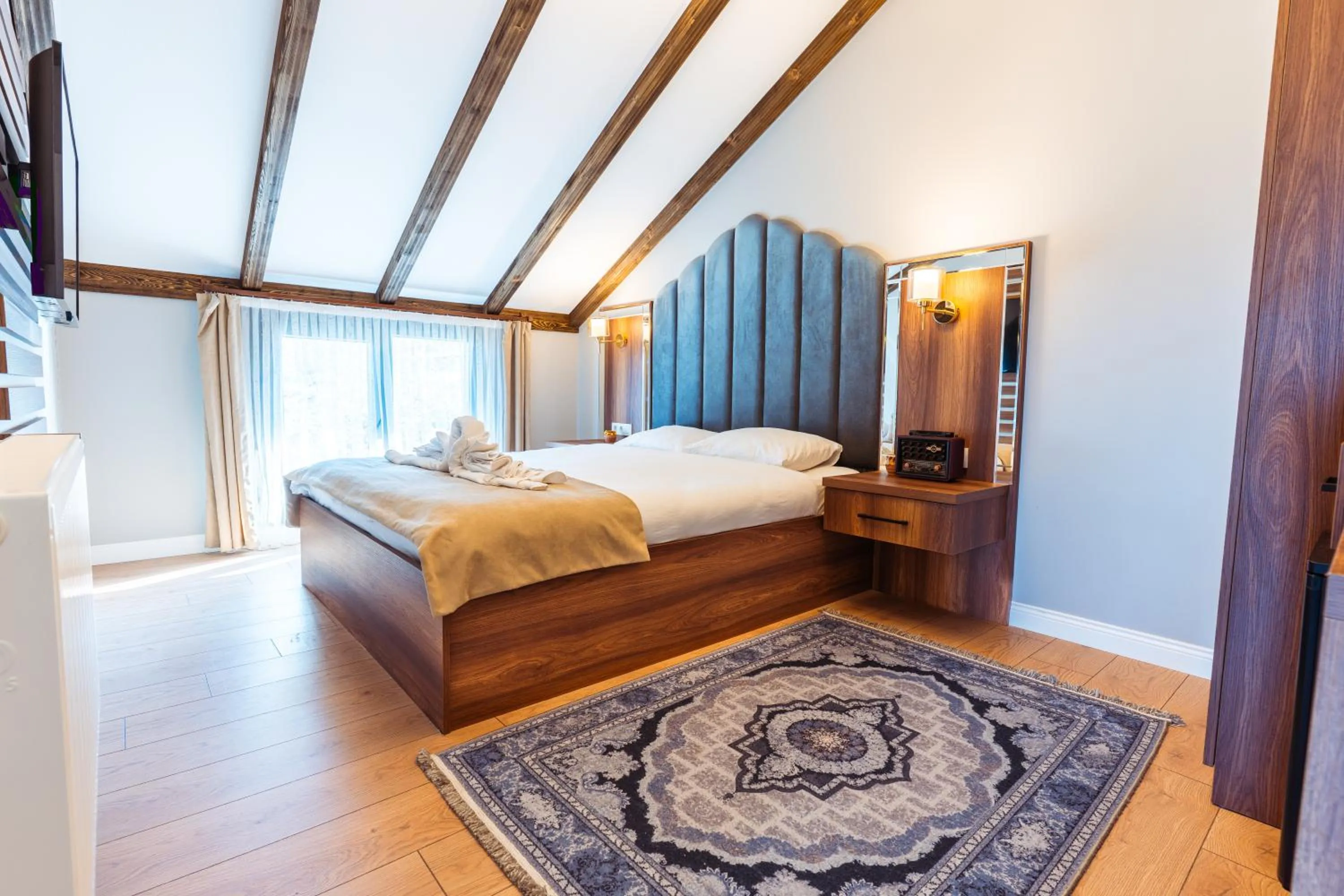 Bed in POISON GARDEN SUİTE