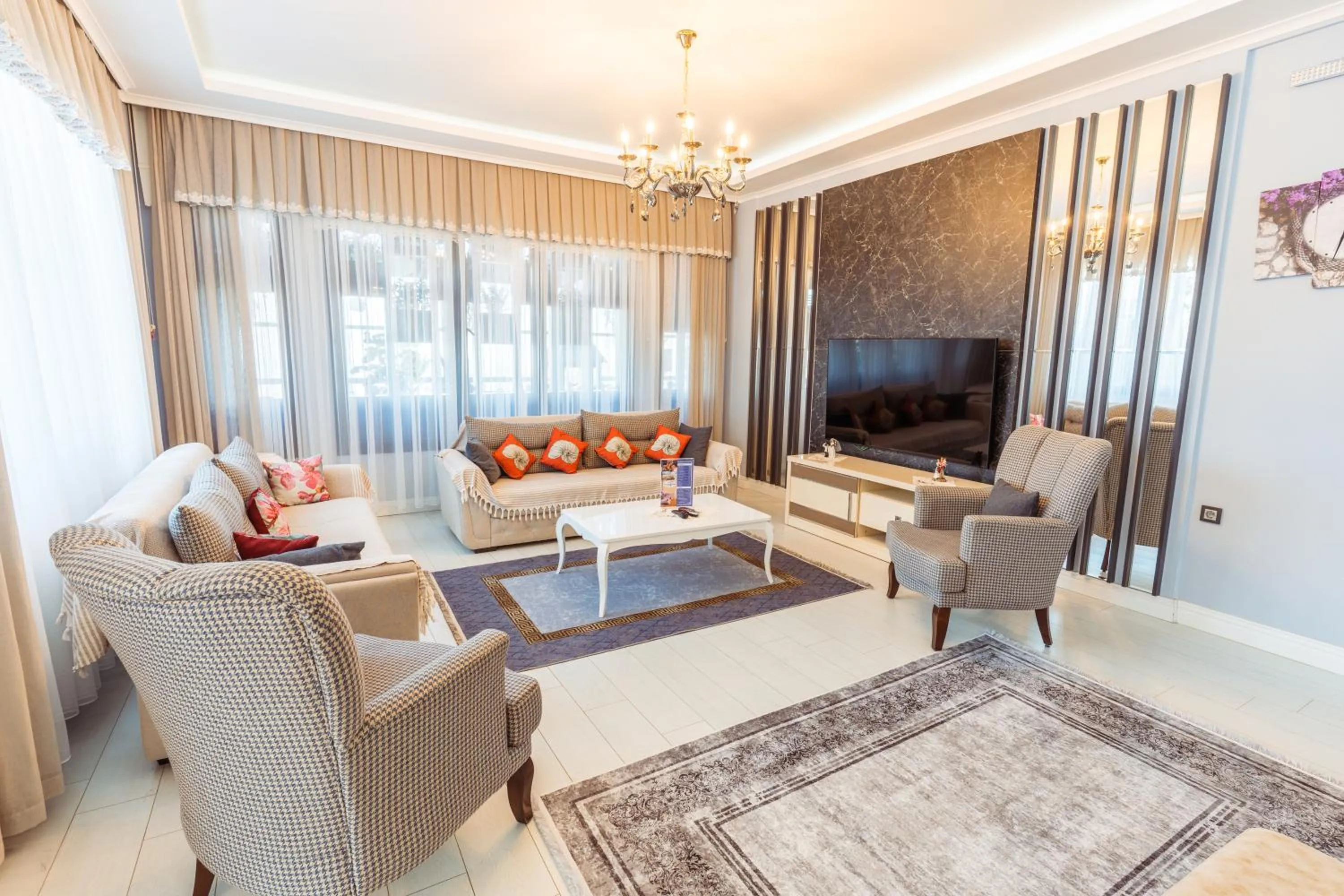 TV and multimedia in POISON GARDEN SUİTE