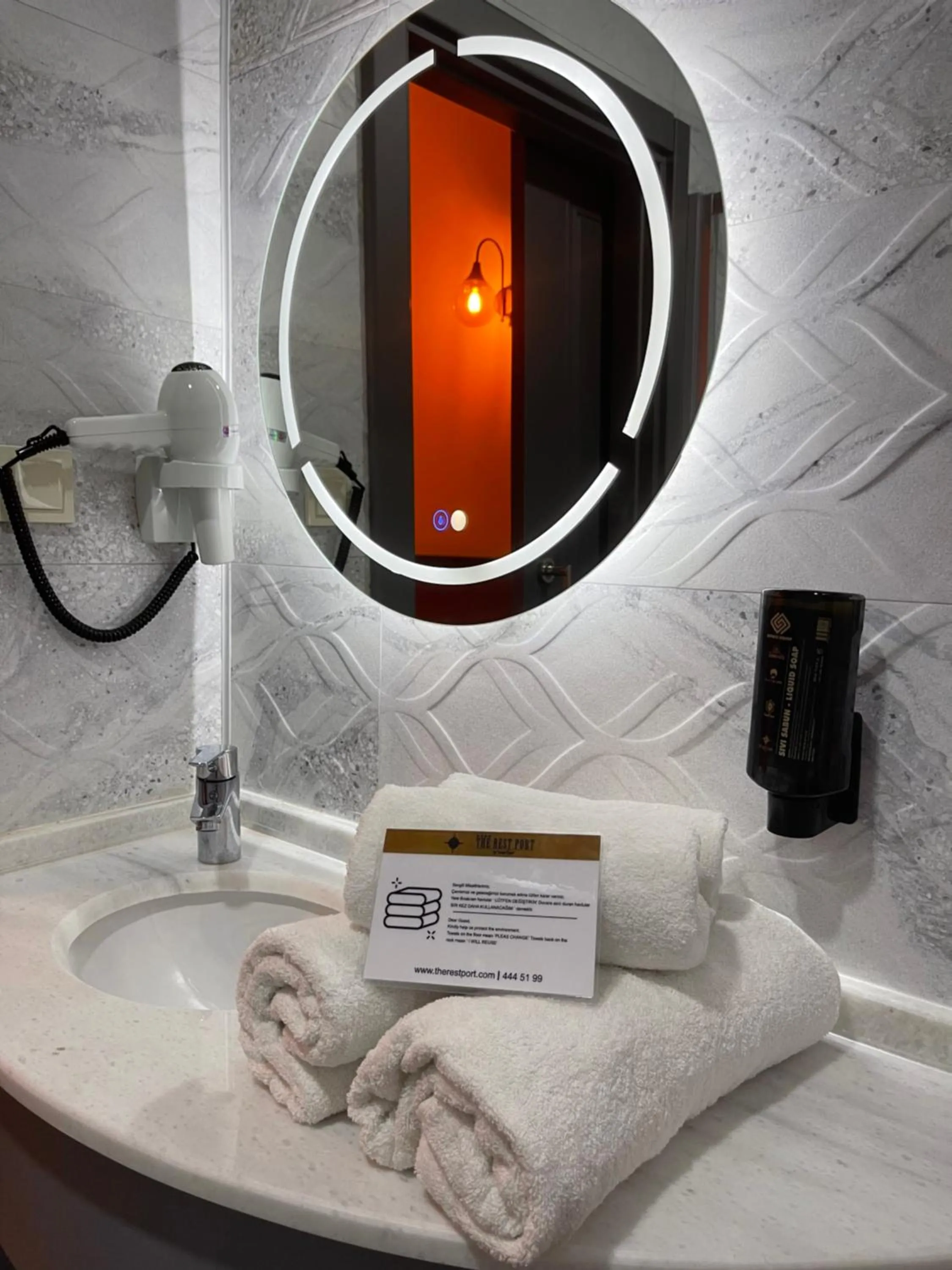 Bathroom in The Rest Port Hotel