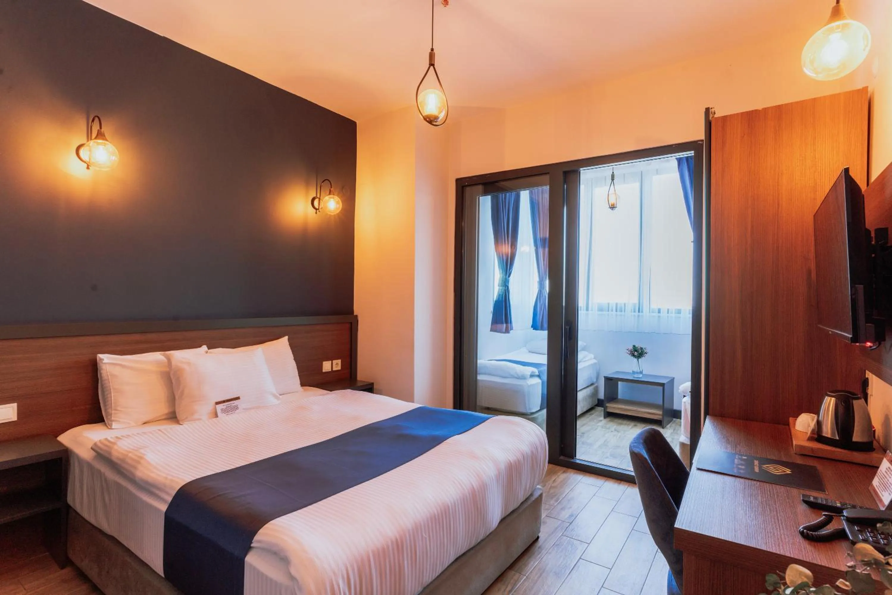 Bed in The Rest Port Hotel