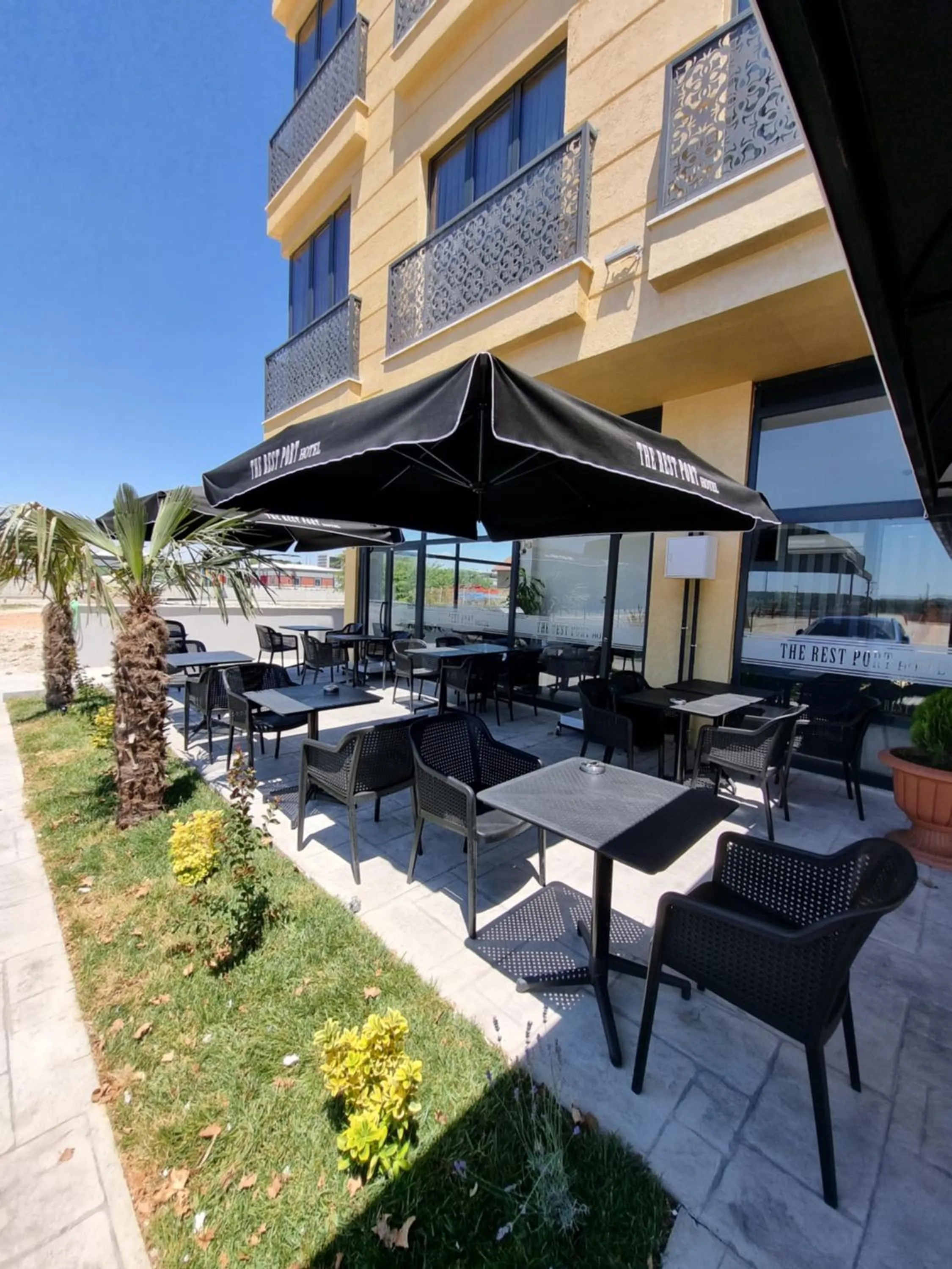 Garden in The Rest Port Hotel