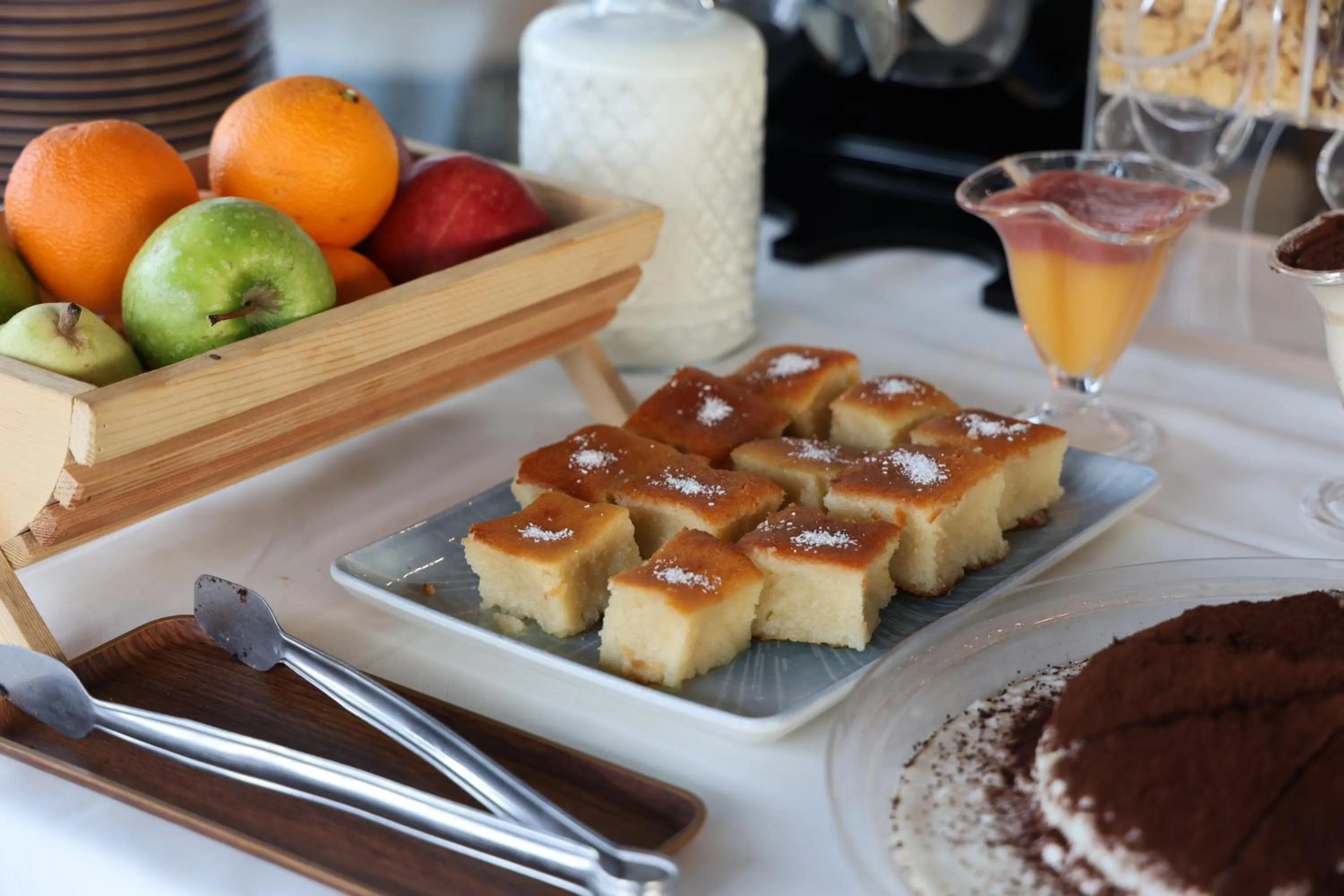 Restaurant/places to eat in The Rest Port Hotel