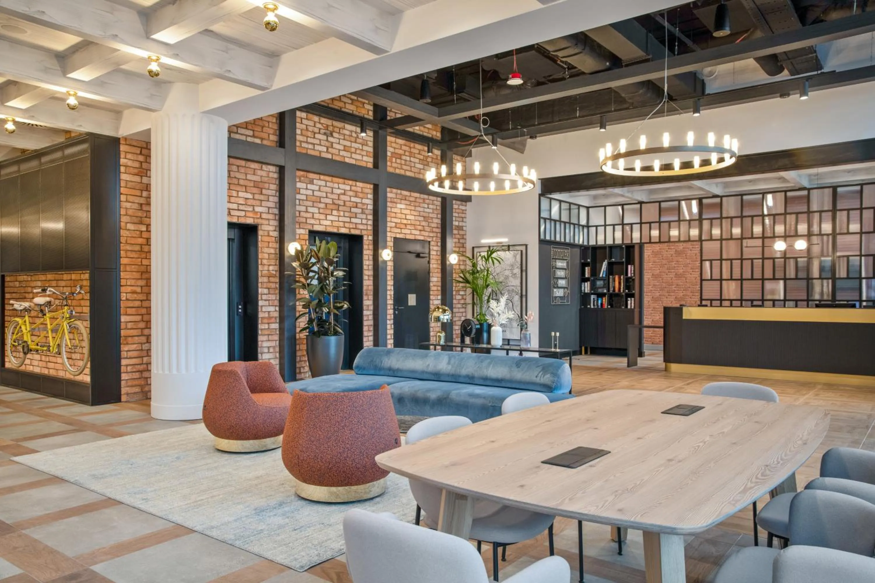Lobby or reception in Golden Tulip Warszawa Centrum