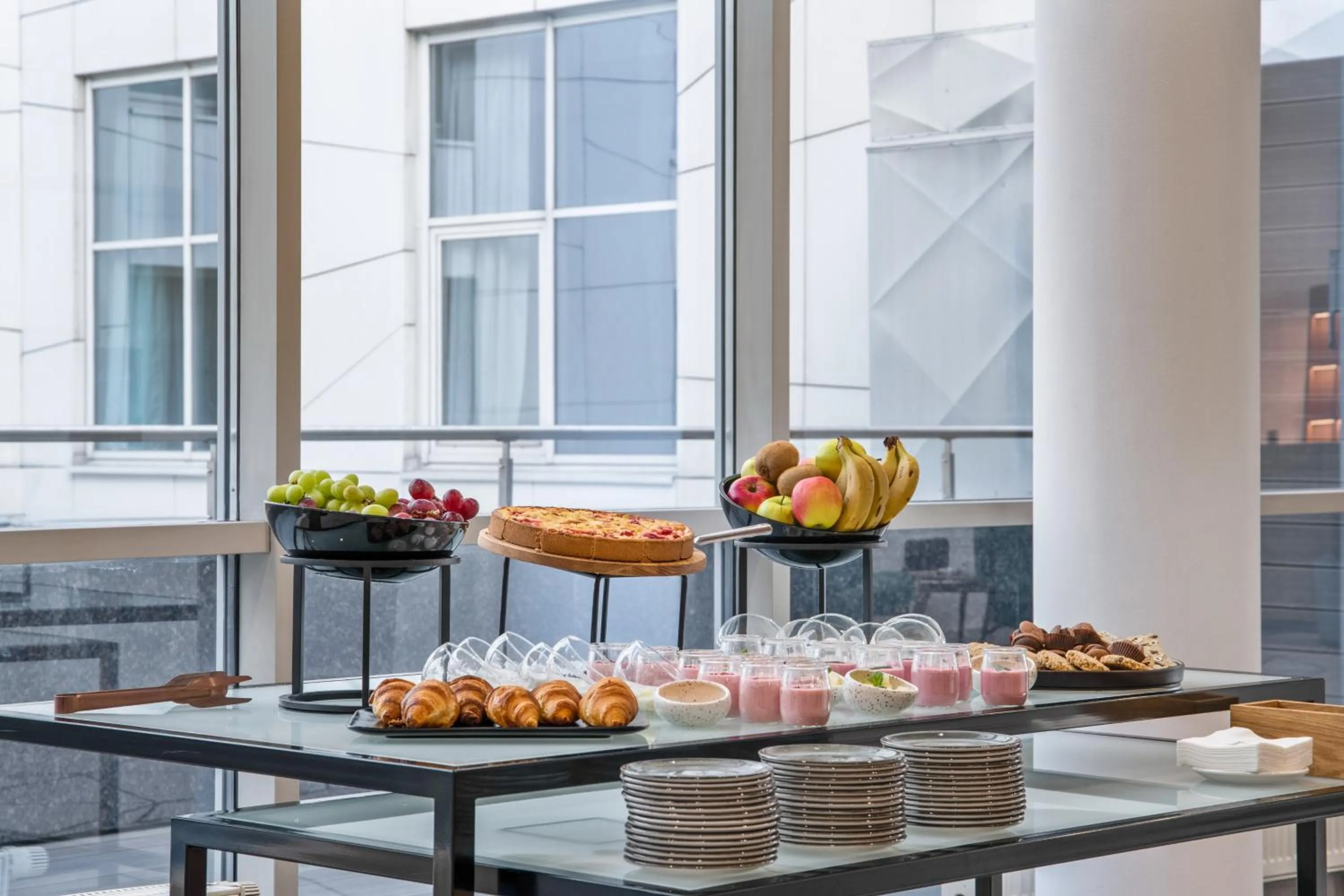 Restaurant/places to eat in Golden Tulip Warszawa Centrum