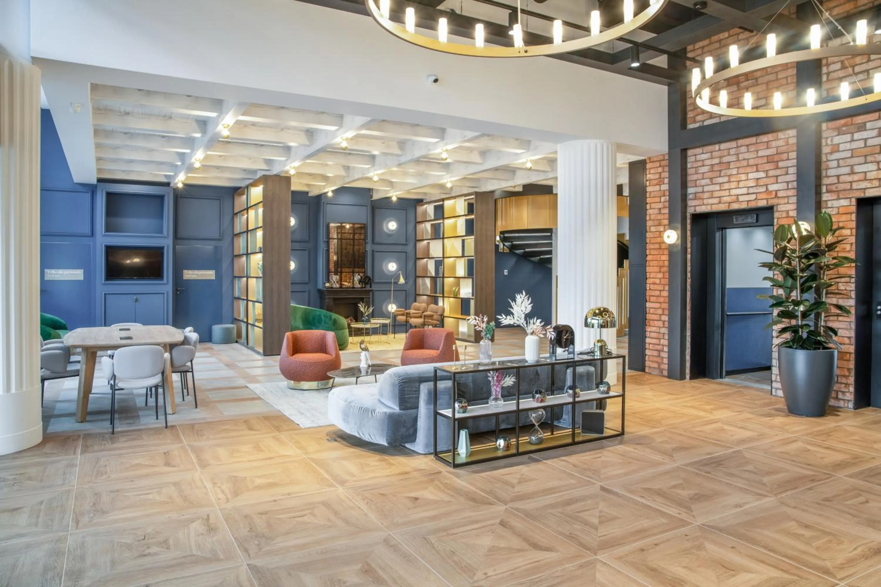 Lobby or reception in Golden Tulip Warszawa Centrum