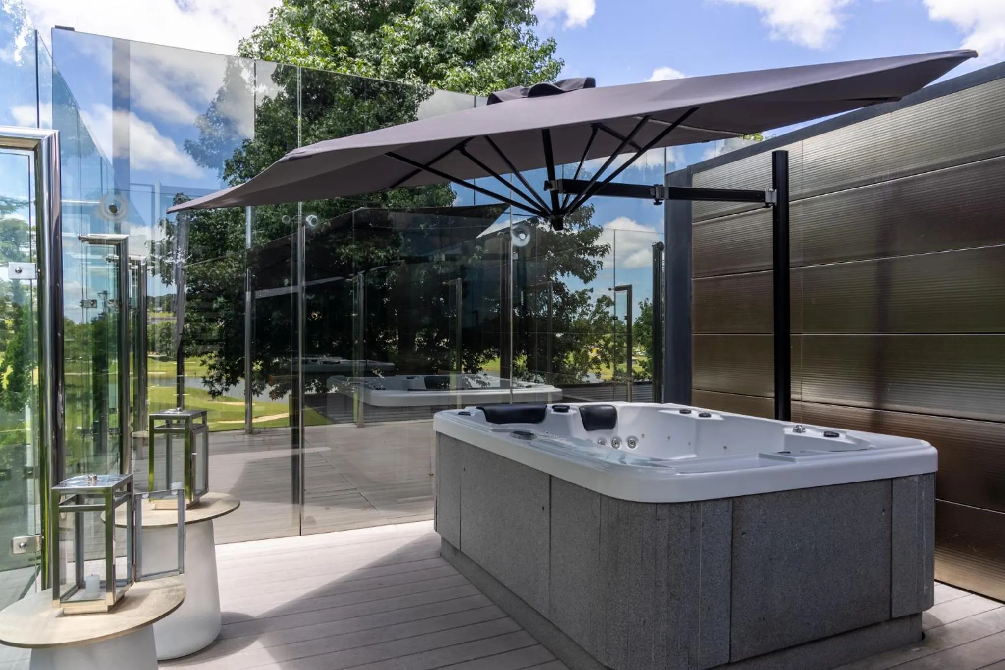 Suryaa Hotel Pinhais, Curio Collection by Hilton