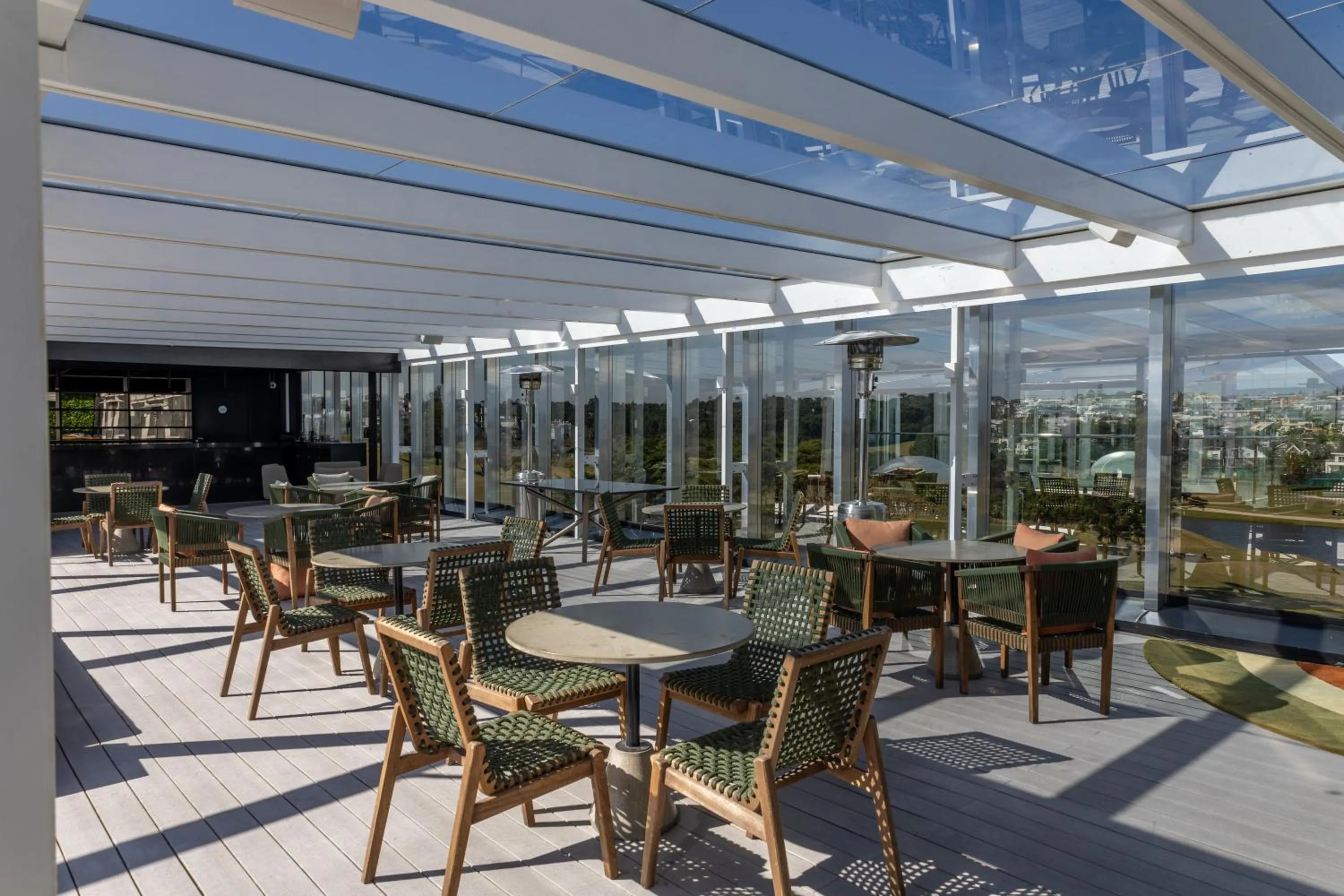 Banquet/Function facilities in Suryaa Hotel Pinhais, Curio Collection by Hilton