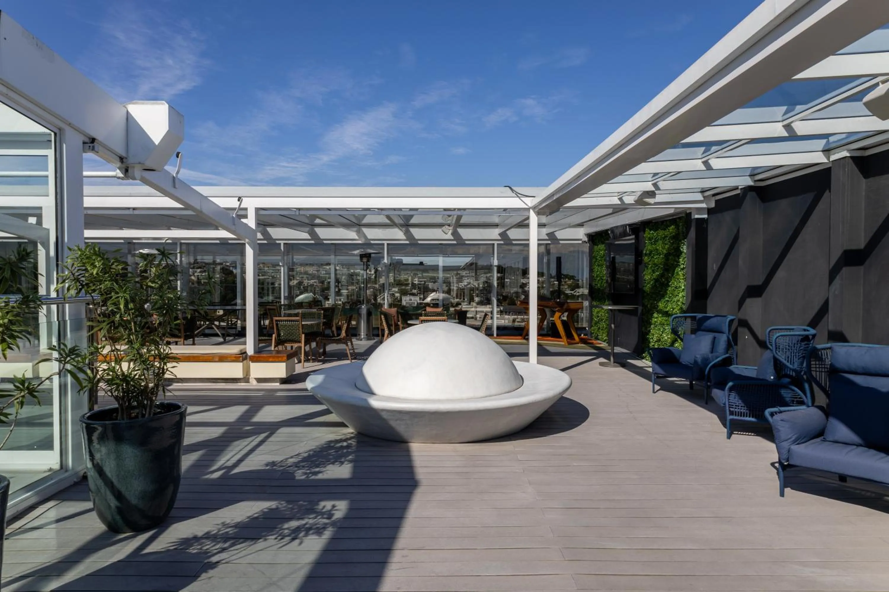 Landmark view in Suryaa Hotel Pinhais, Curio Collection by Hilton