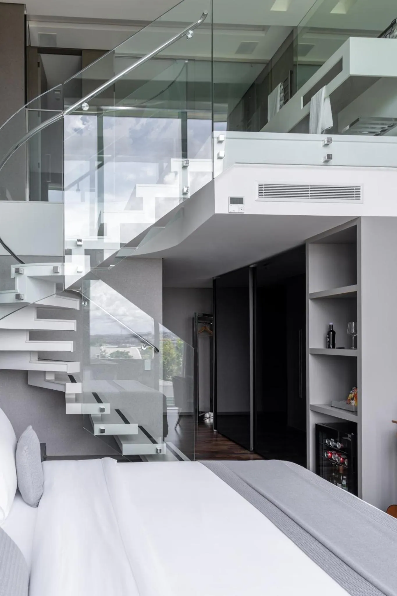 Suryaa Hotel Pinhais, Curio Collection by Hilton