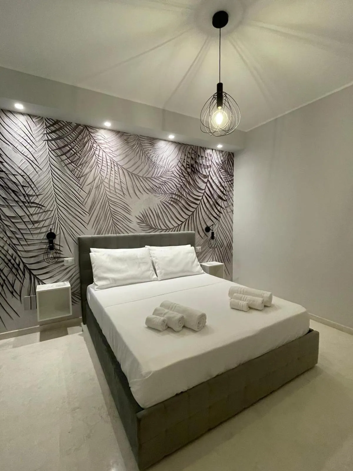 Bed in Suite 55 in centro