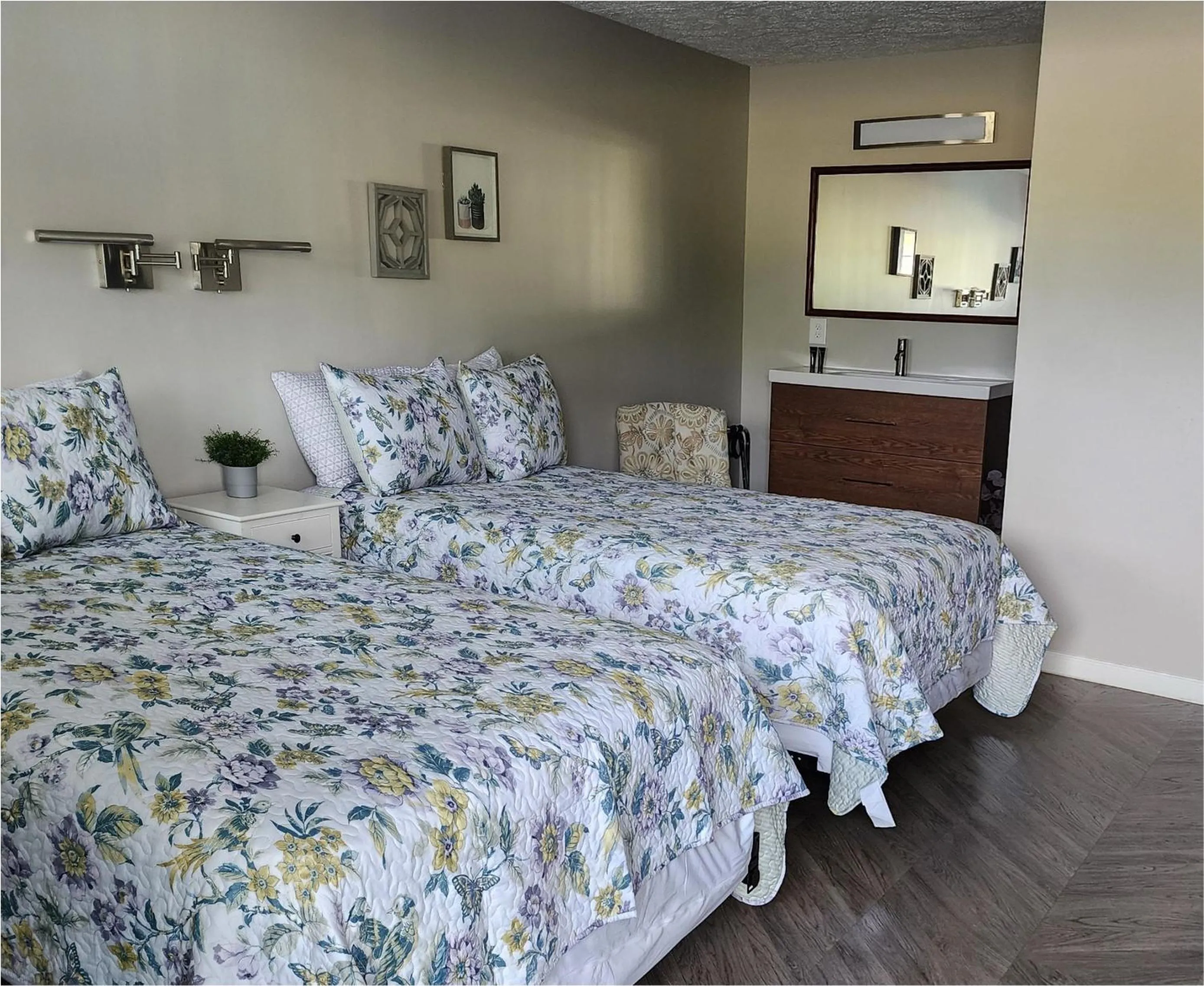 Bedroom, Bed in Hotel Lake Anna